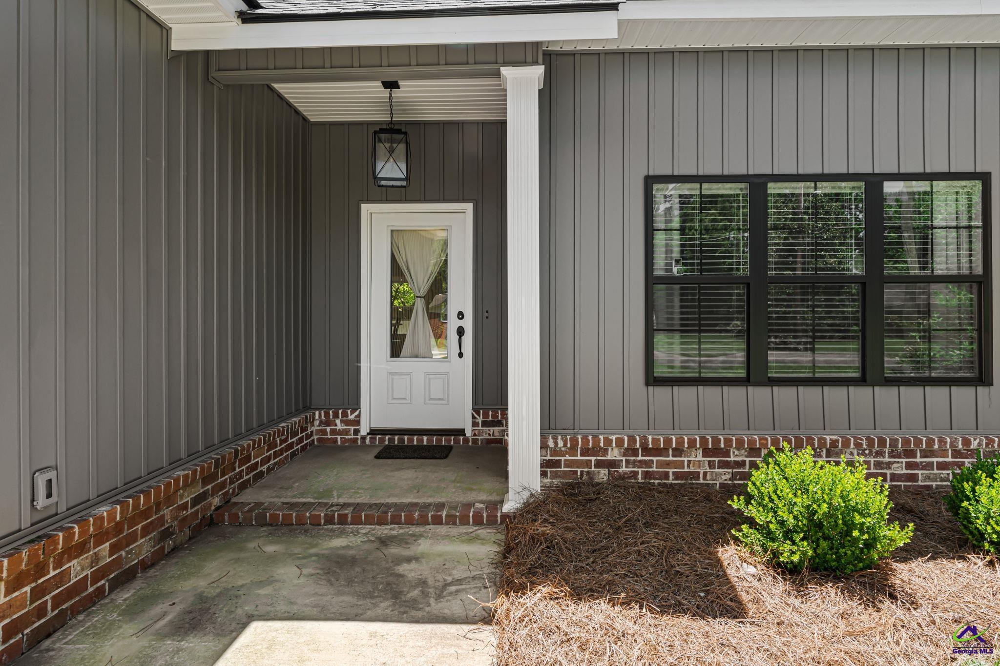 1728 Greenwood Circle