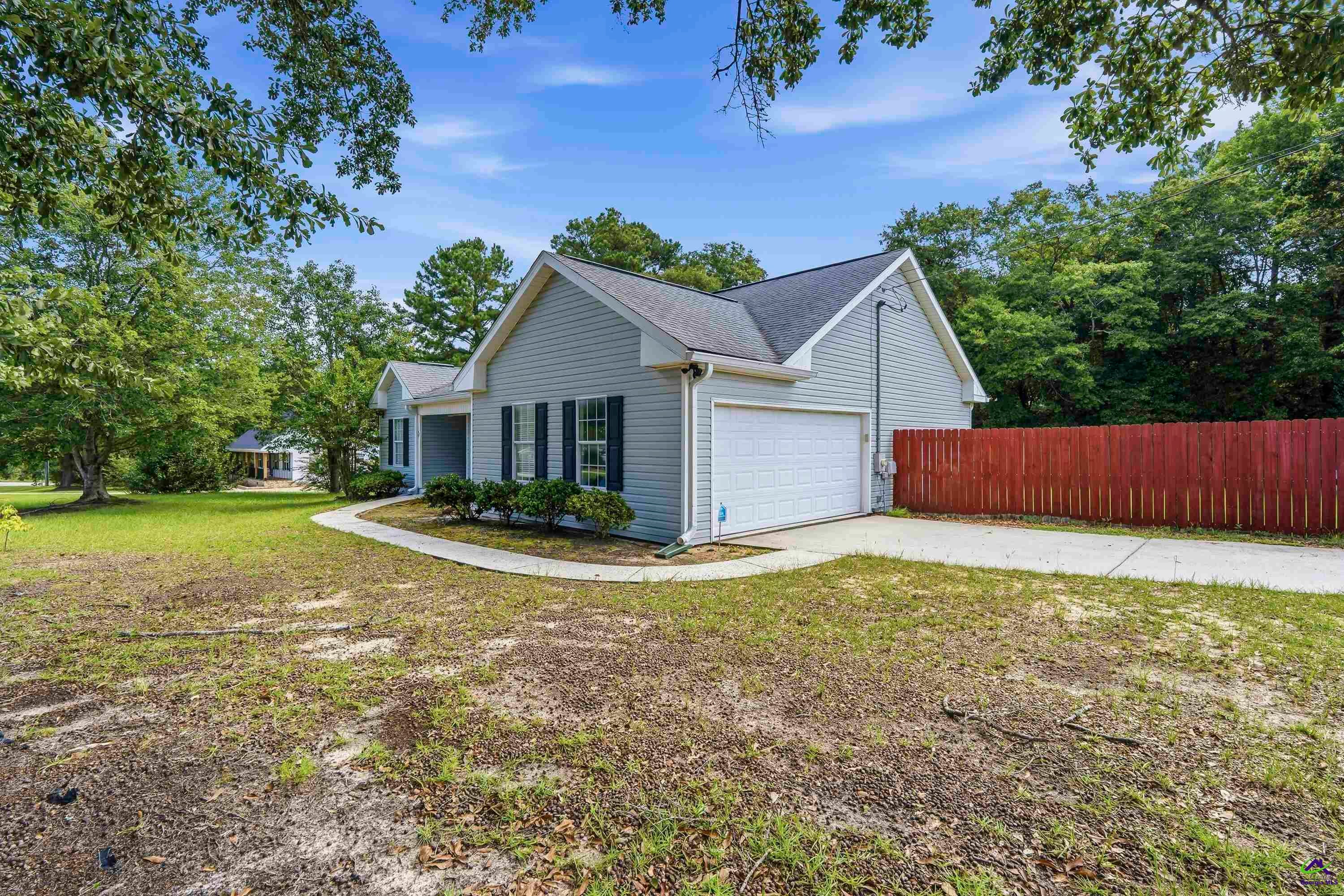 23 Breeze Point
