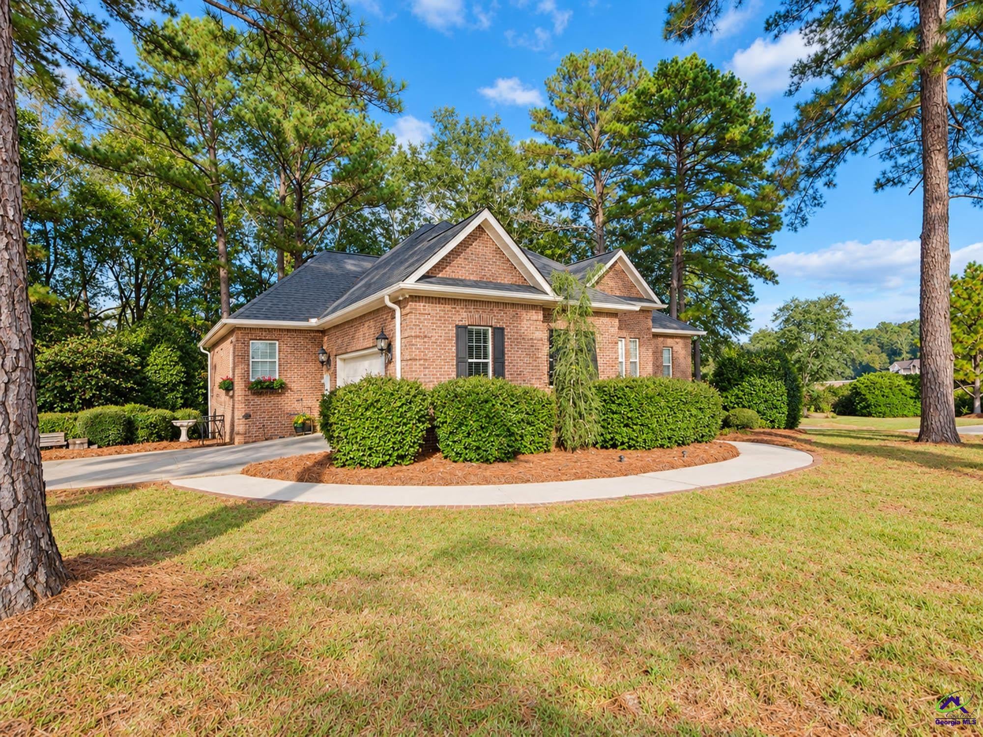 4 Oak Drive