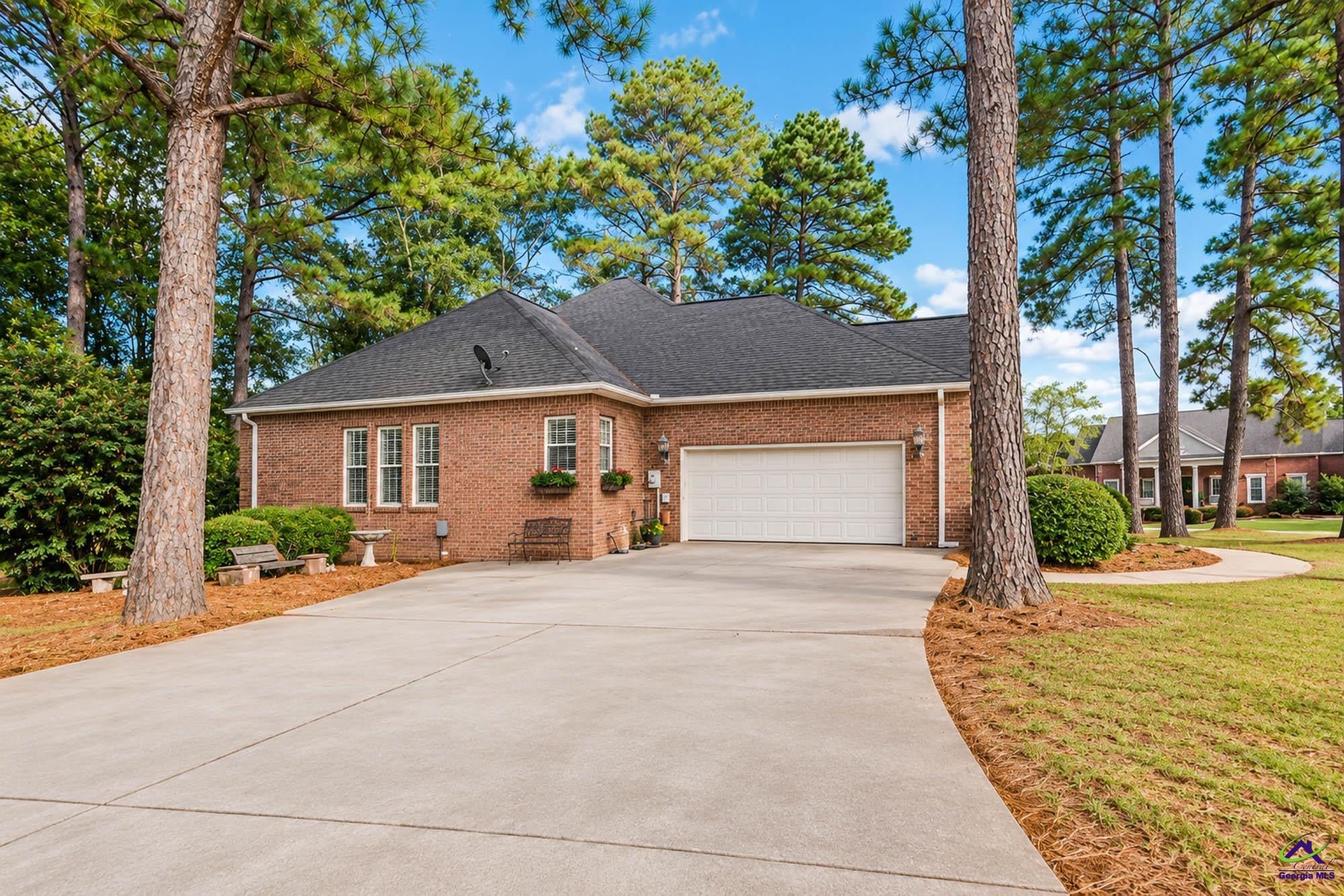 4 Oak Drive