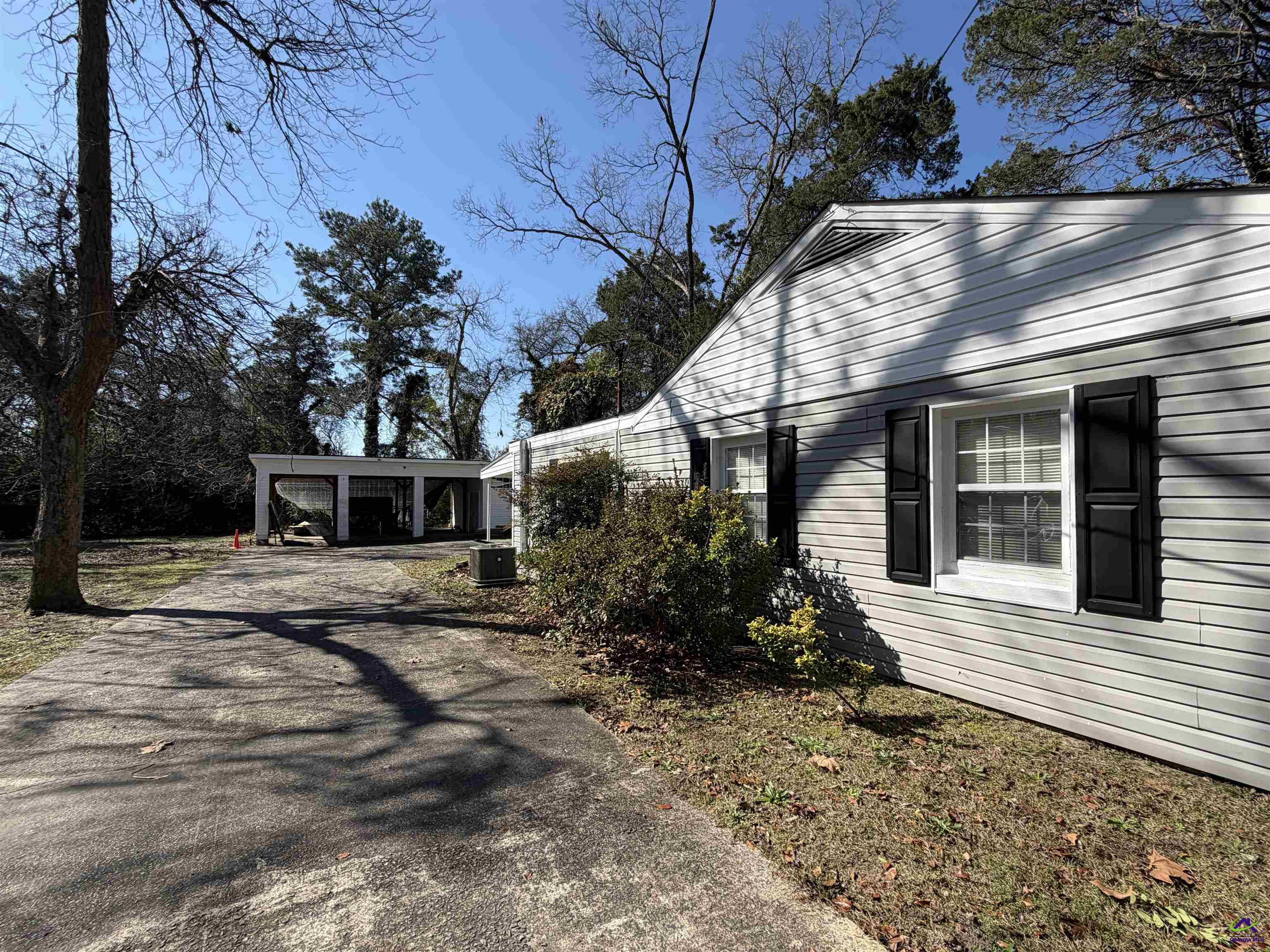 207 Eaker Drive