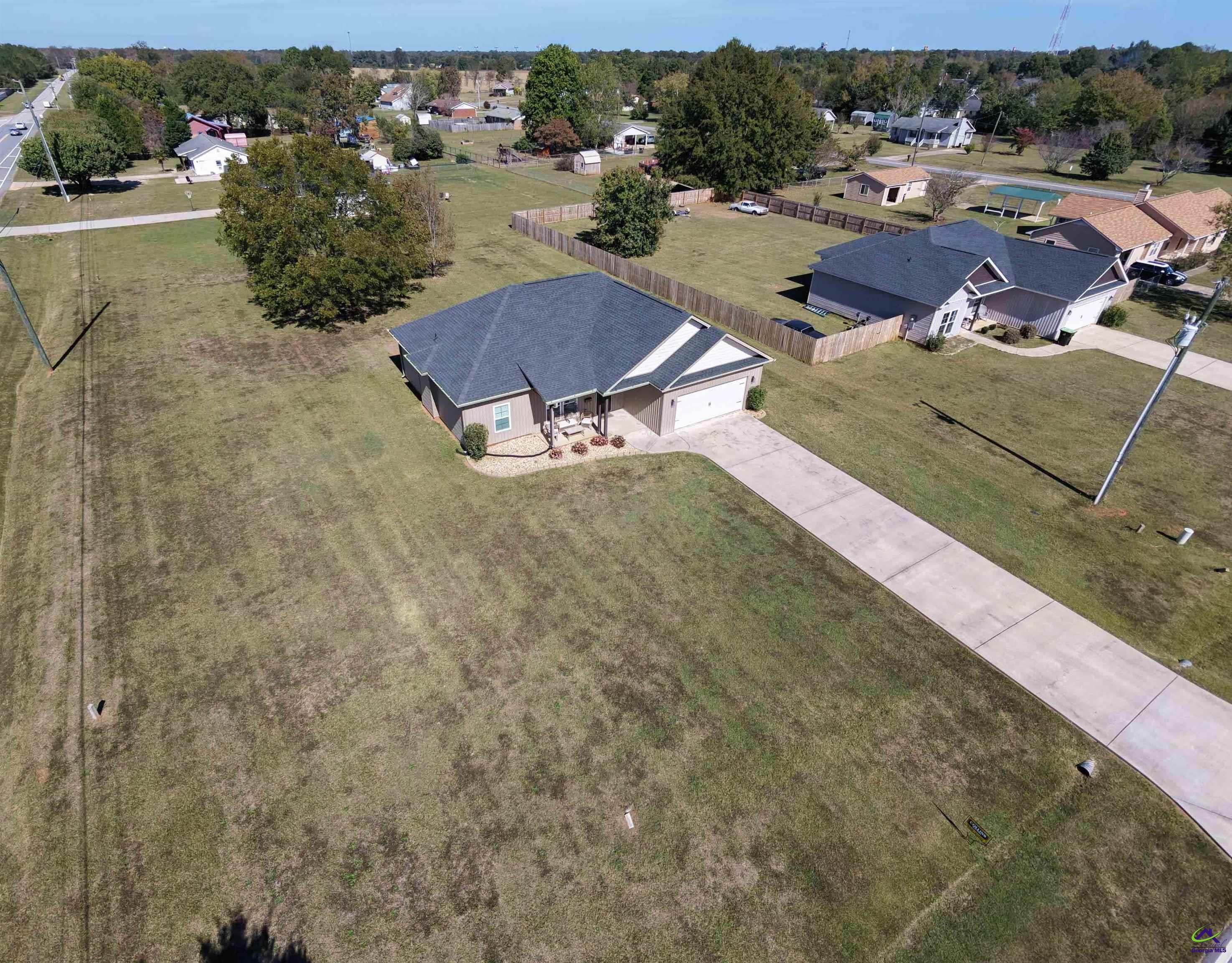 108 Summit Dr