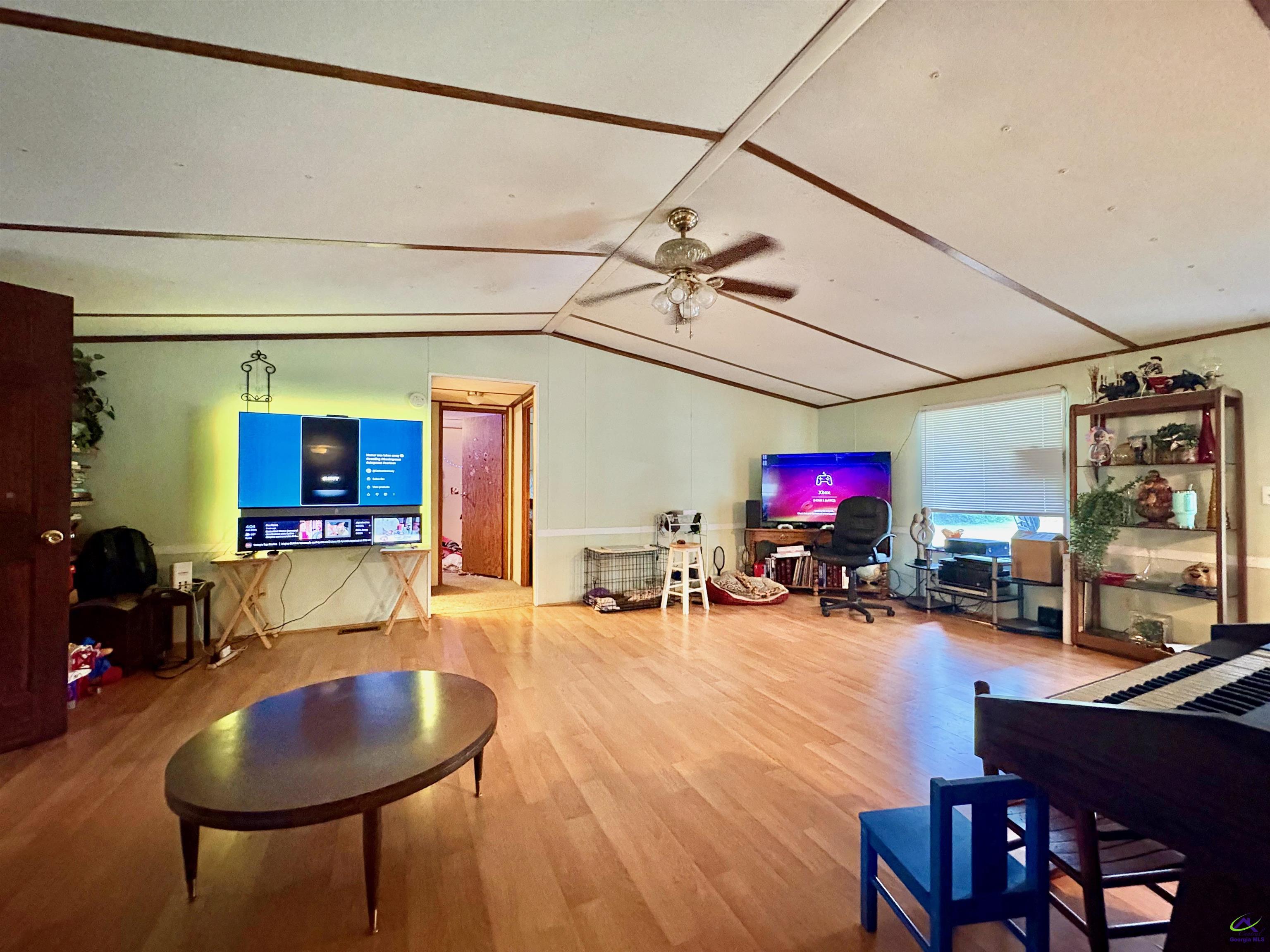390 Peach Road