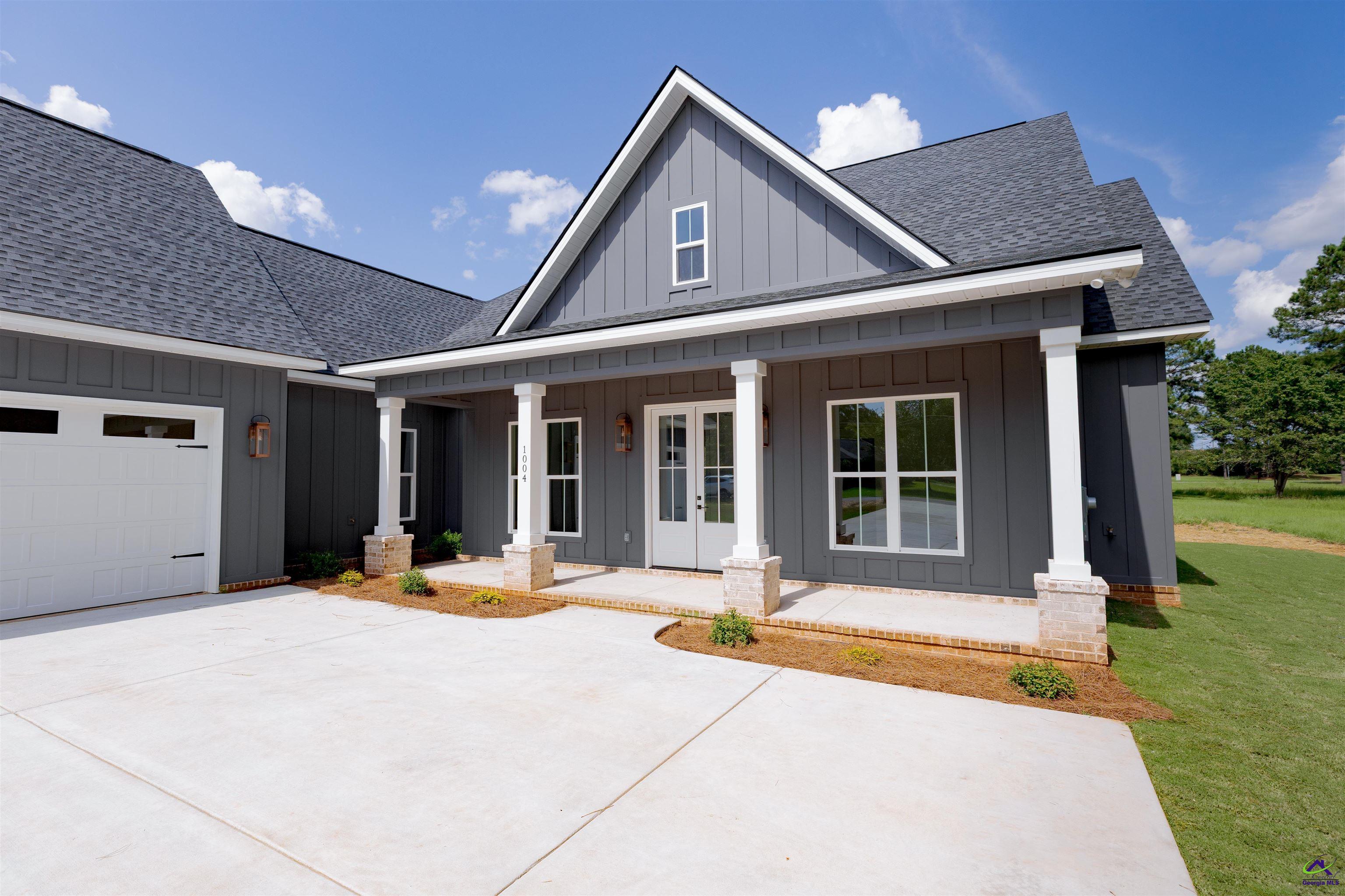 1004 Country Club Road