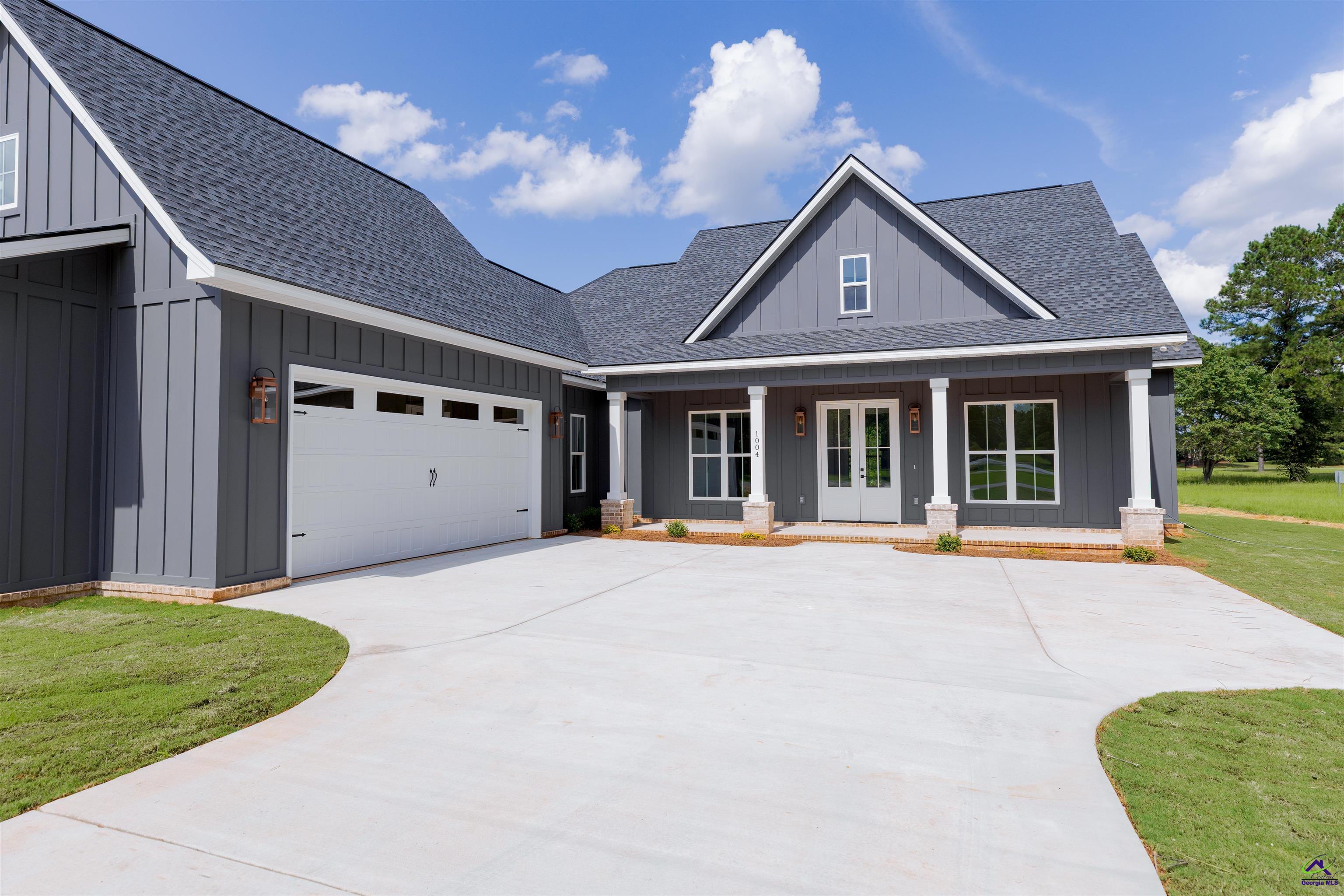 1004 Country Club Road