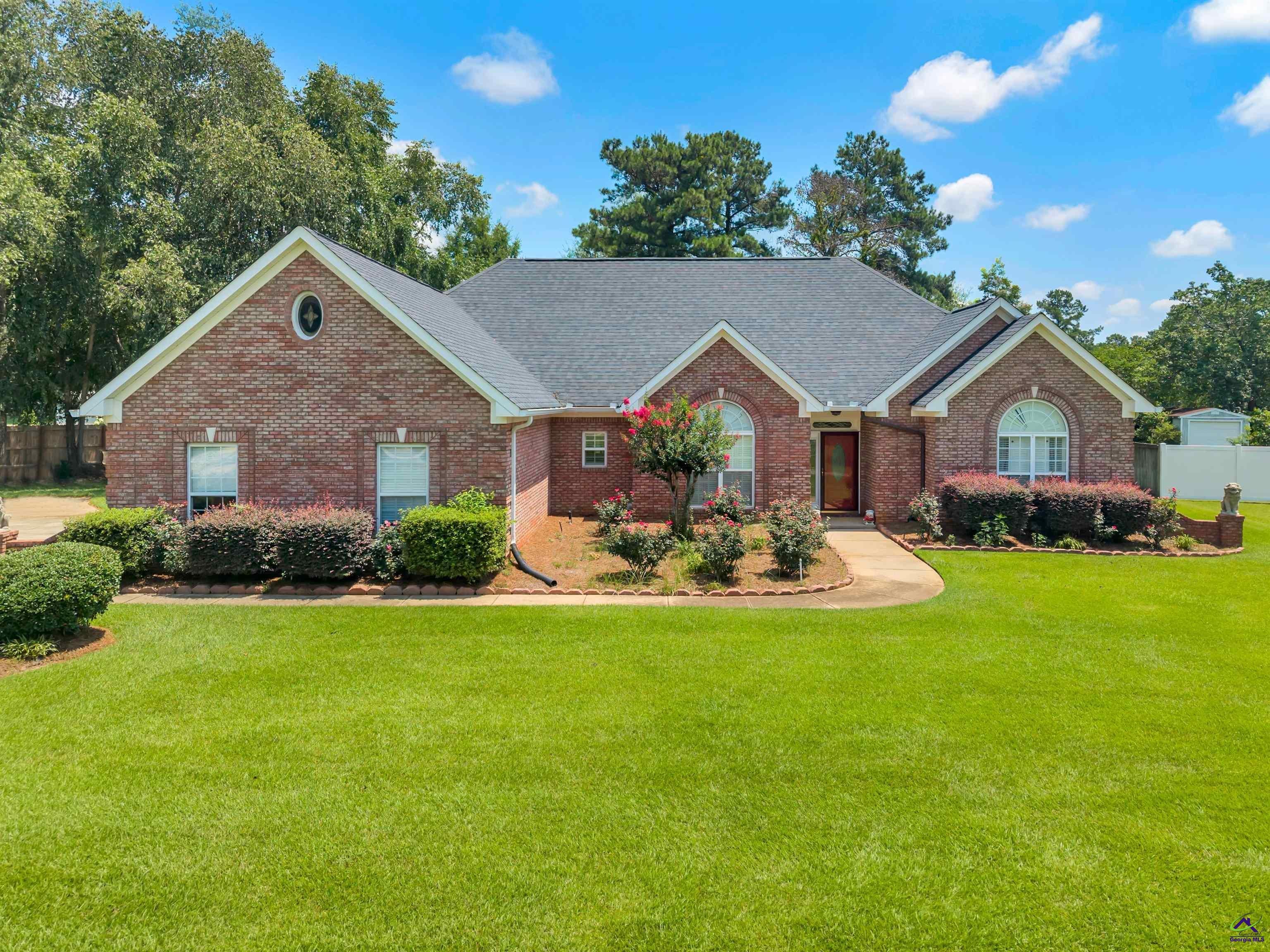 206 North Hampton Place