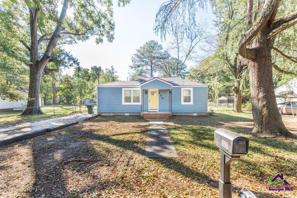 220 Peachtree