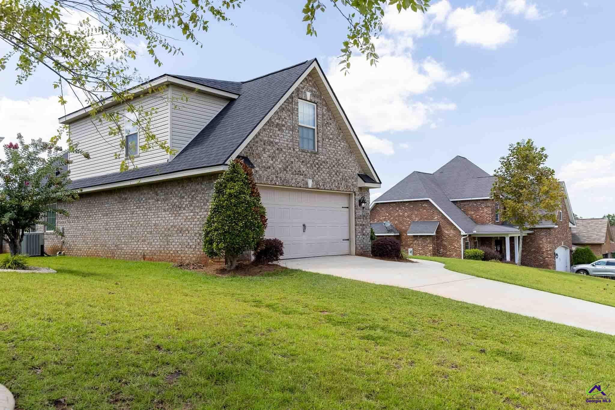 106 Fortune Way