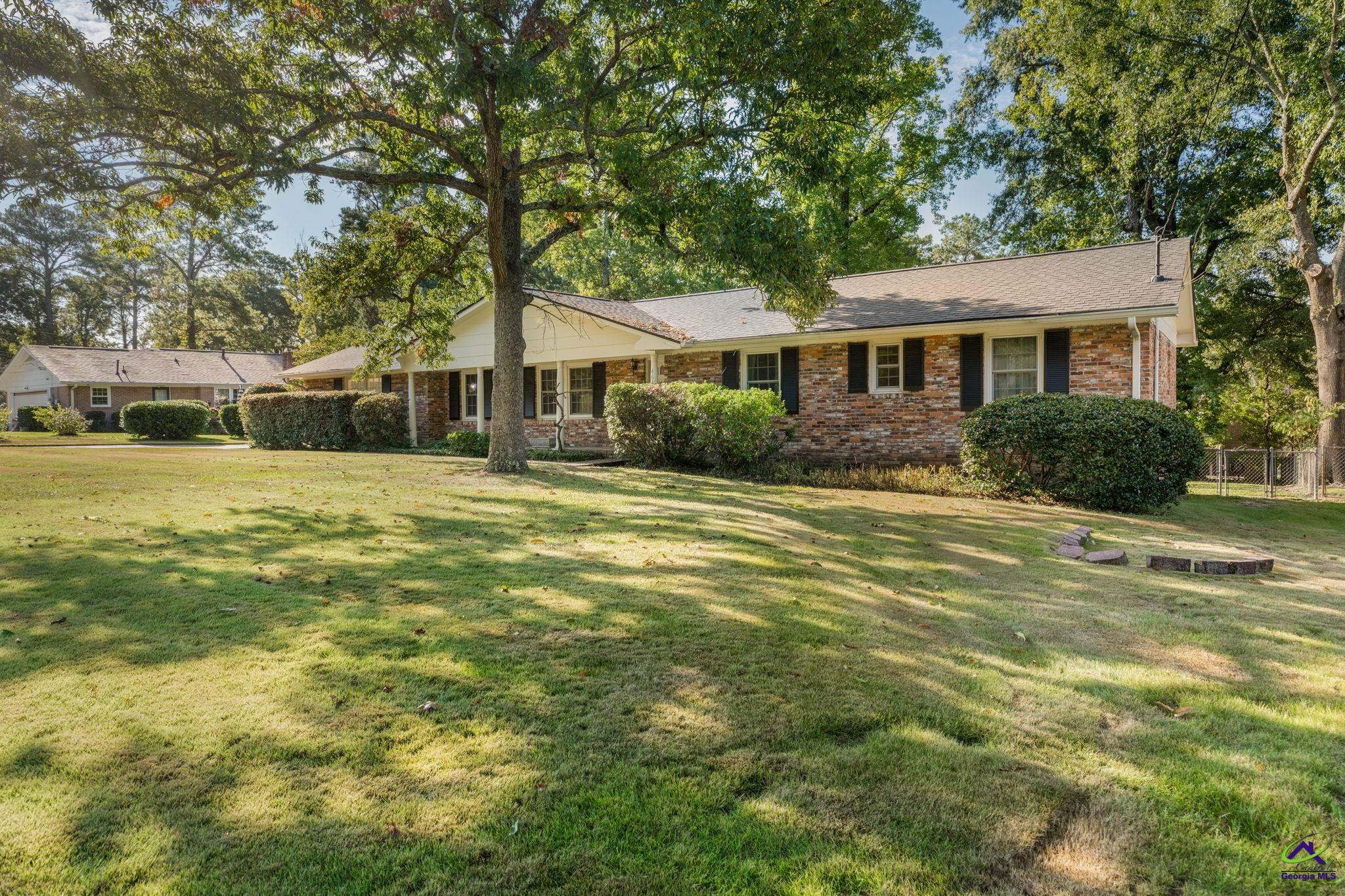 4610 Stratford Oaks Drive