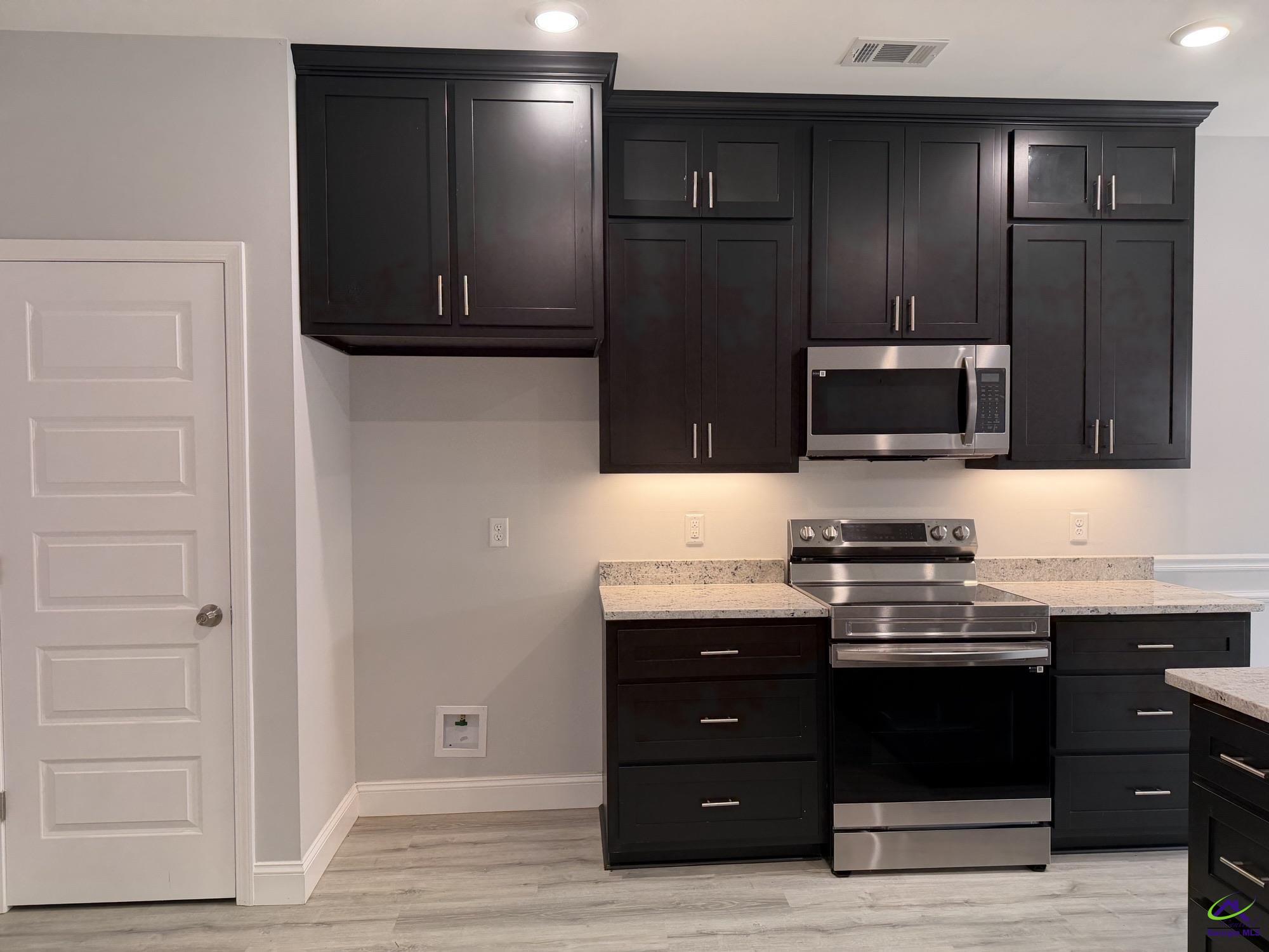 238 Wood Oak Circle