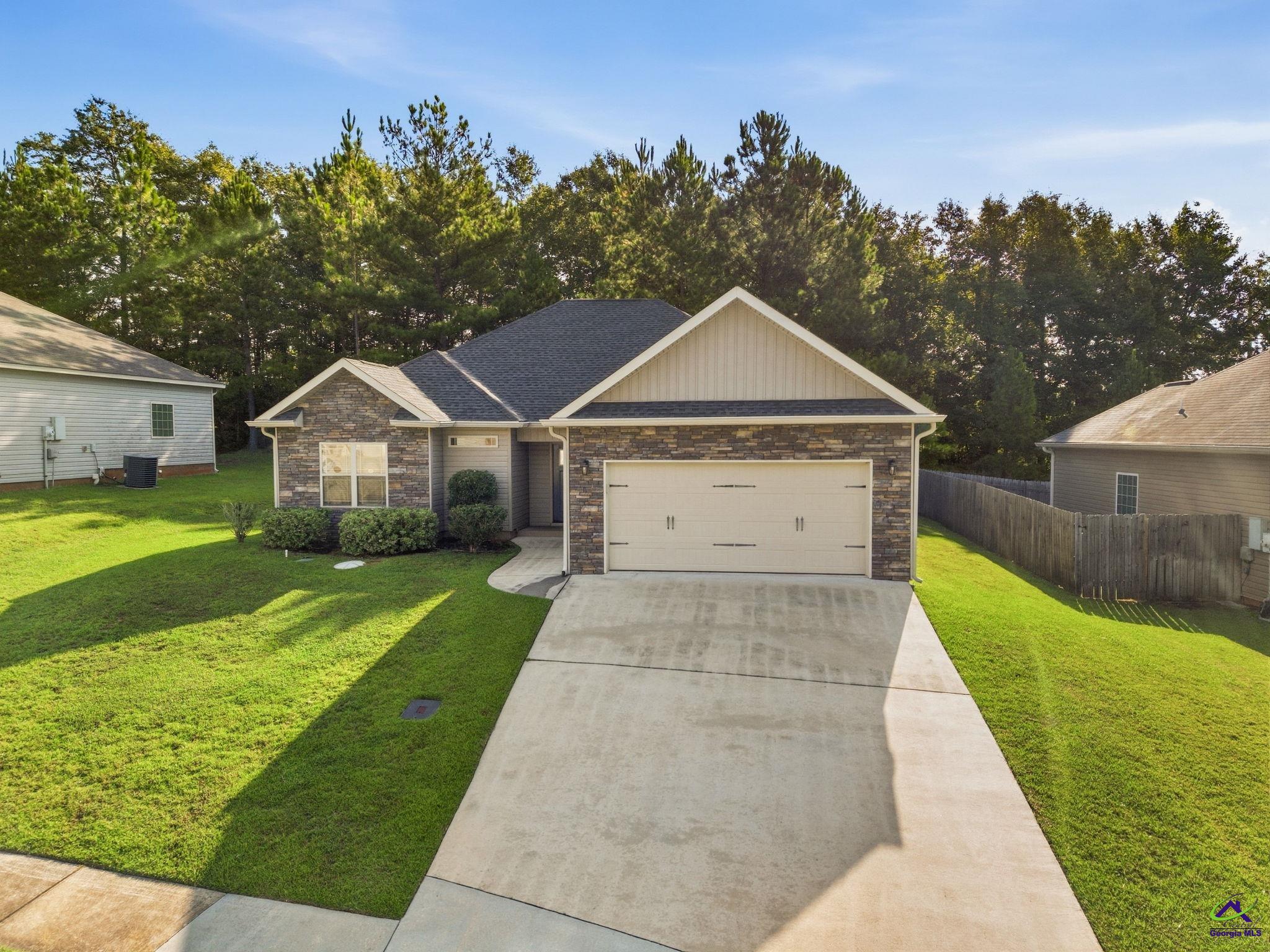 102 Ledford Way
