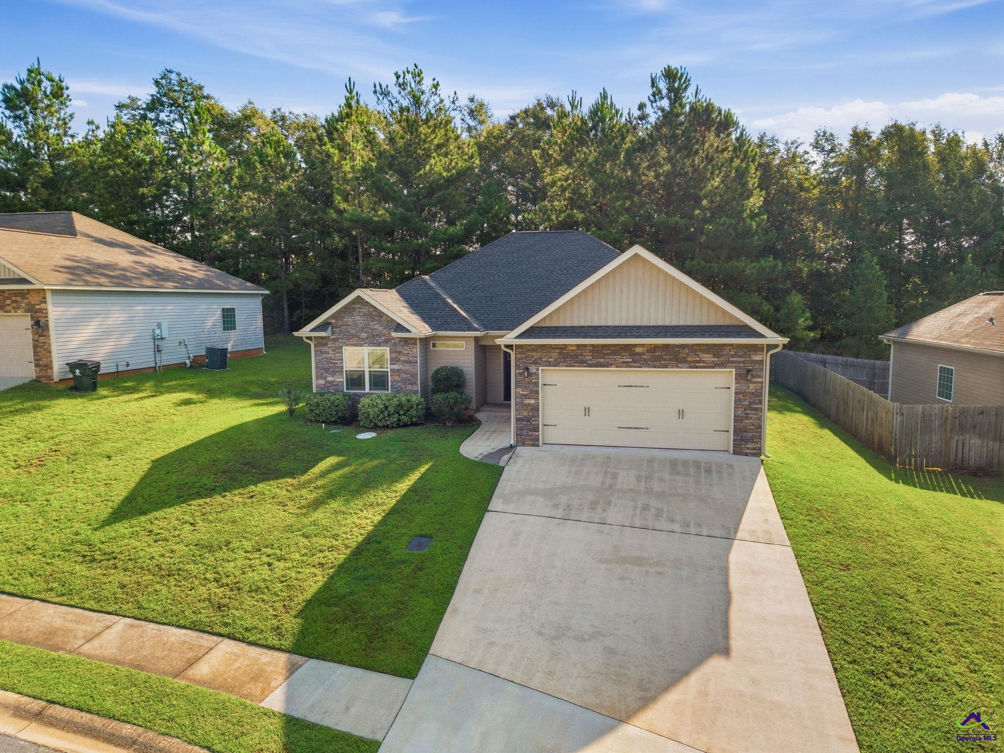 102 Ledford Way