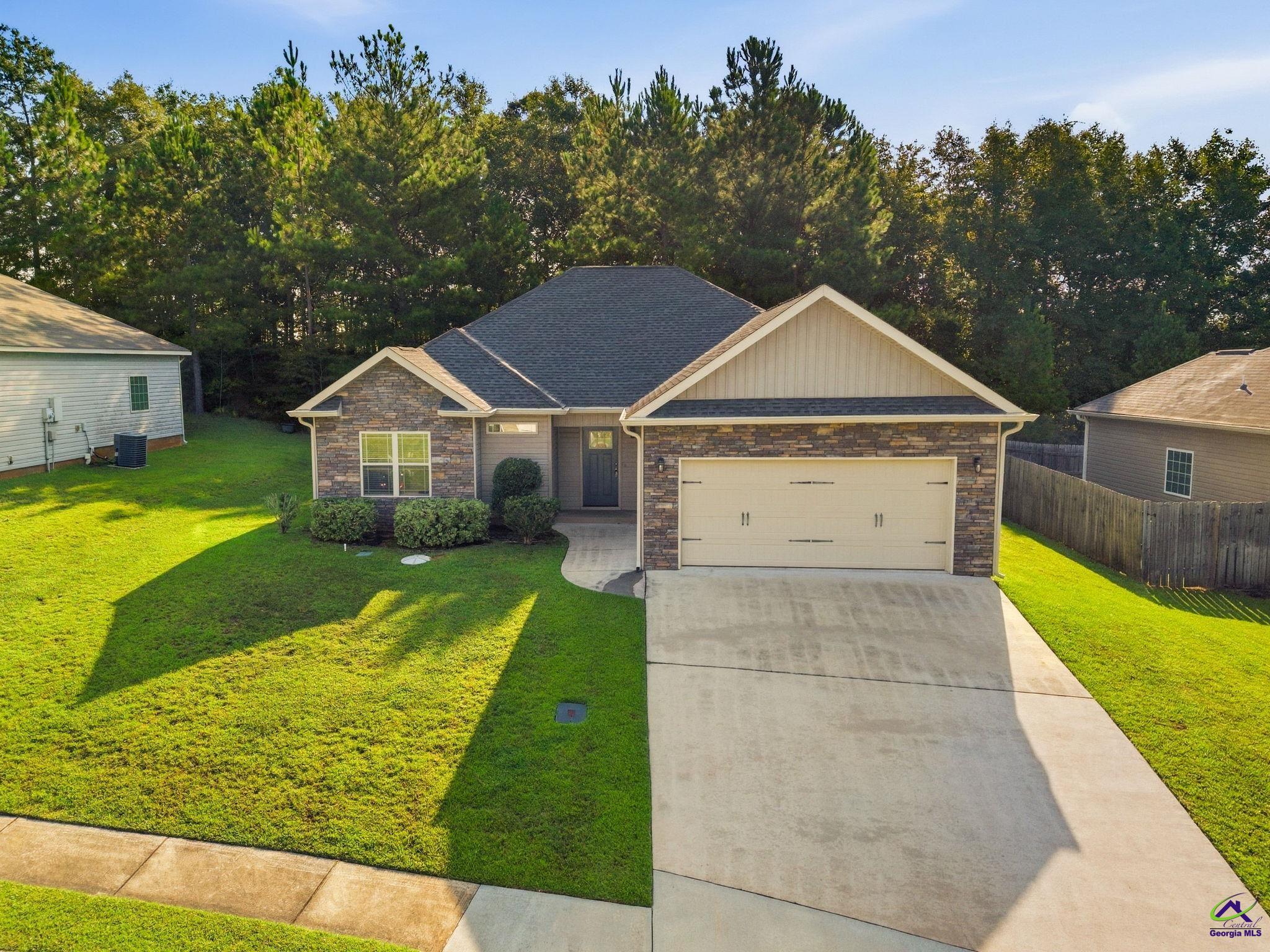 102 Ledford Way