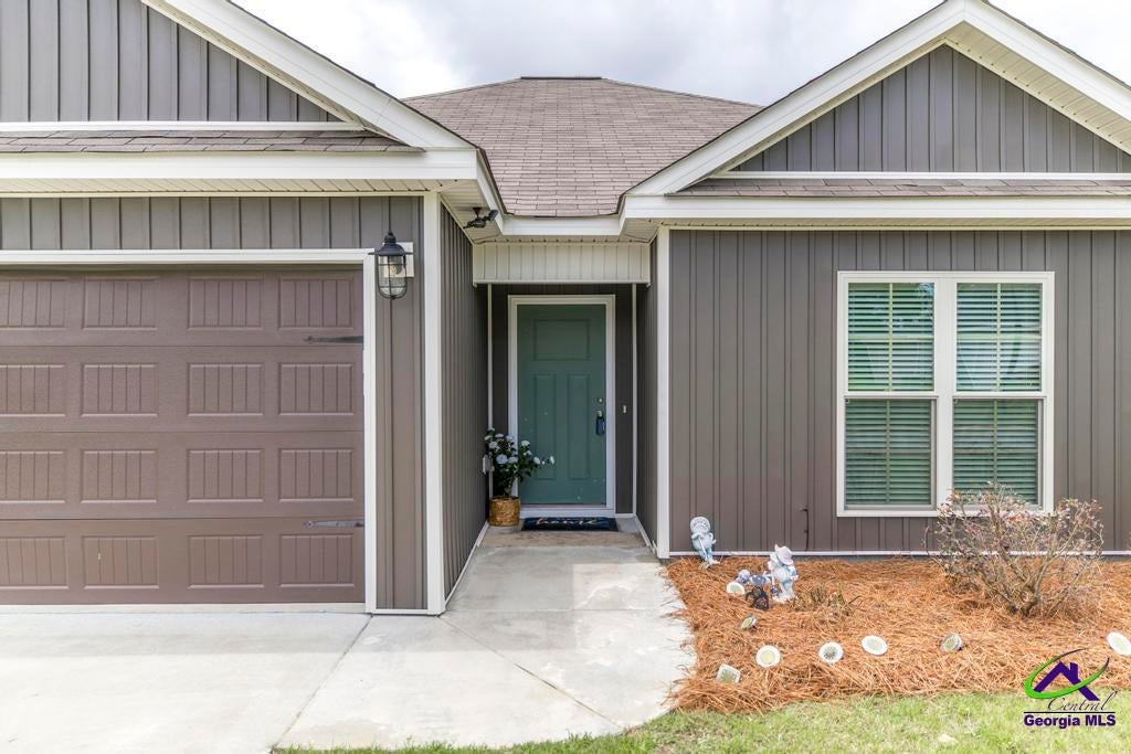10 Cole Drive