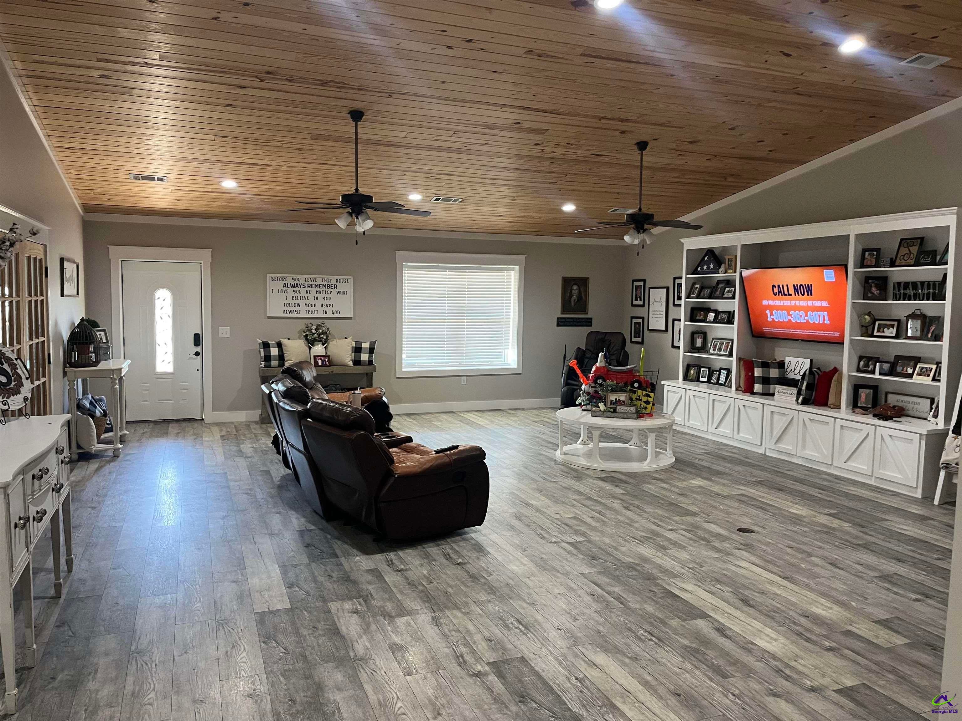 272 Buckingham Parc Circle