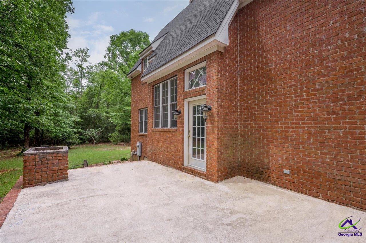 283 Limestone Road