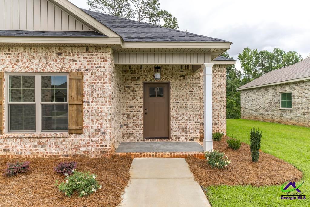 520 Bristleleaf Path