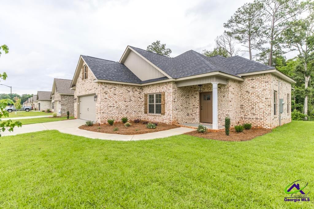520 Bristleleaf Path