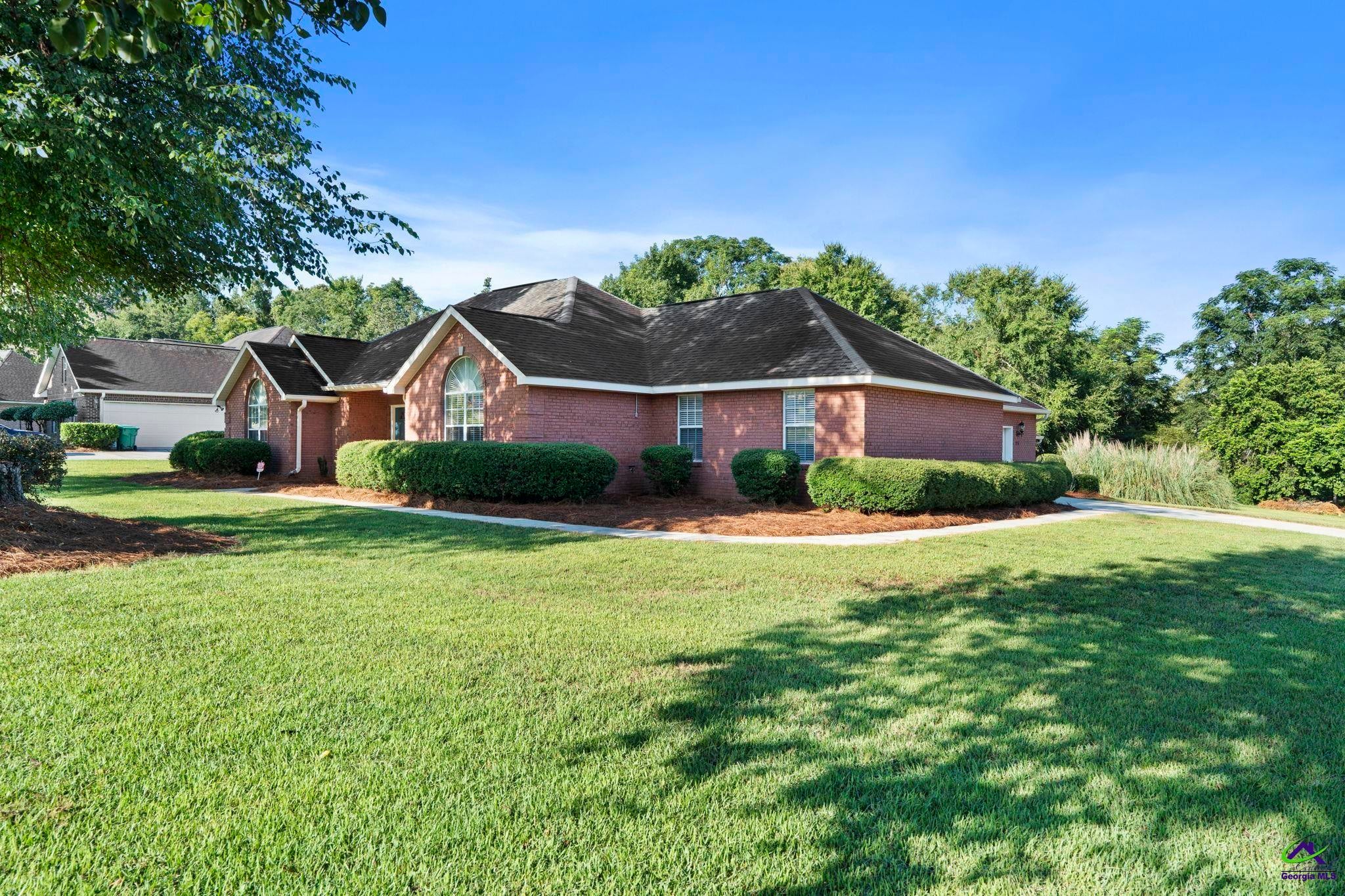 116 Wisteria Dr