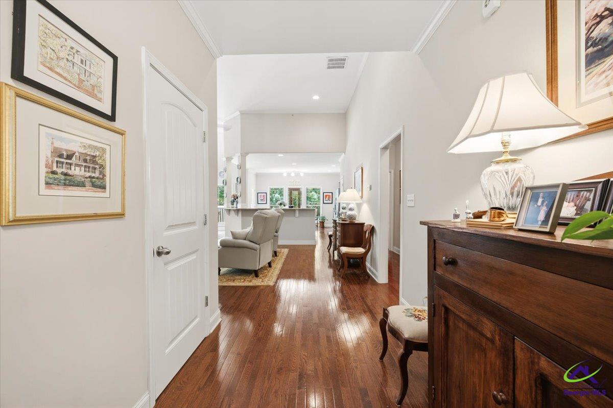 103 N Knotty Court