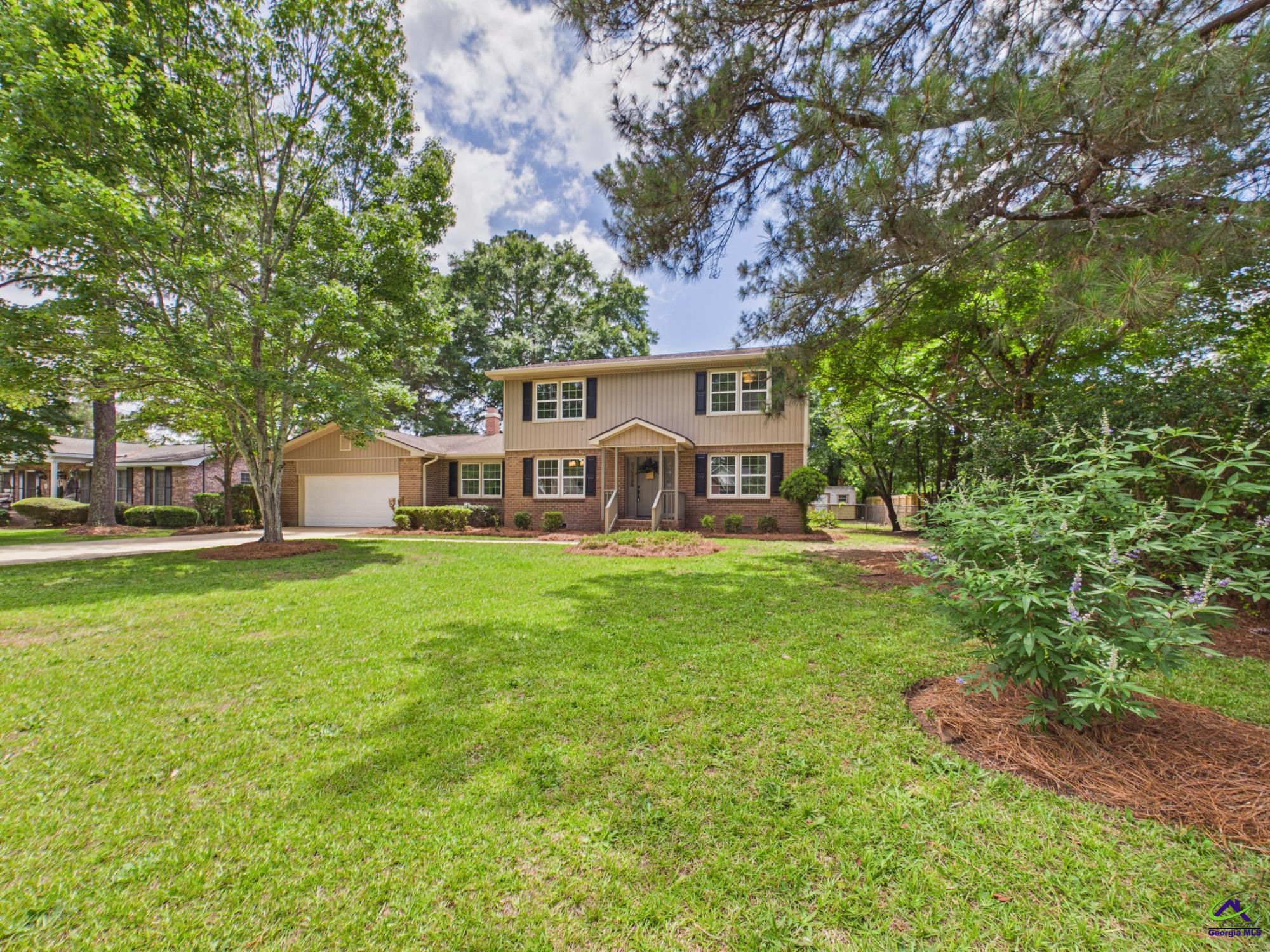 1011 Country Club Road
