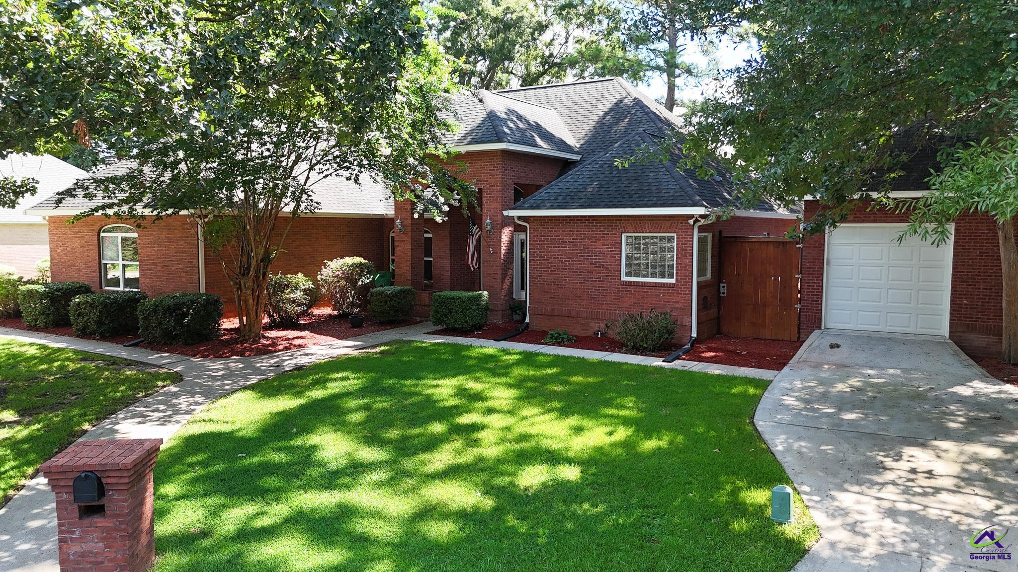 111 Charleston Court
