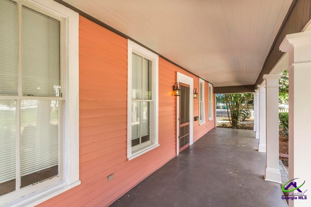 1286 Linden Avenue