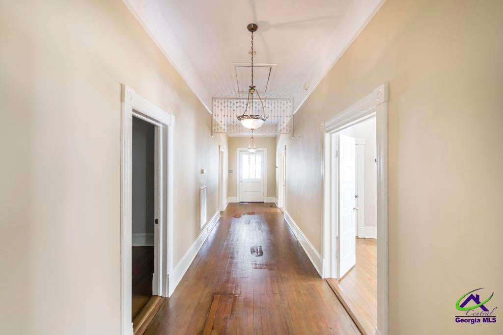 1286 Linden Avenue