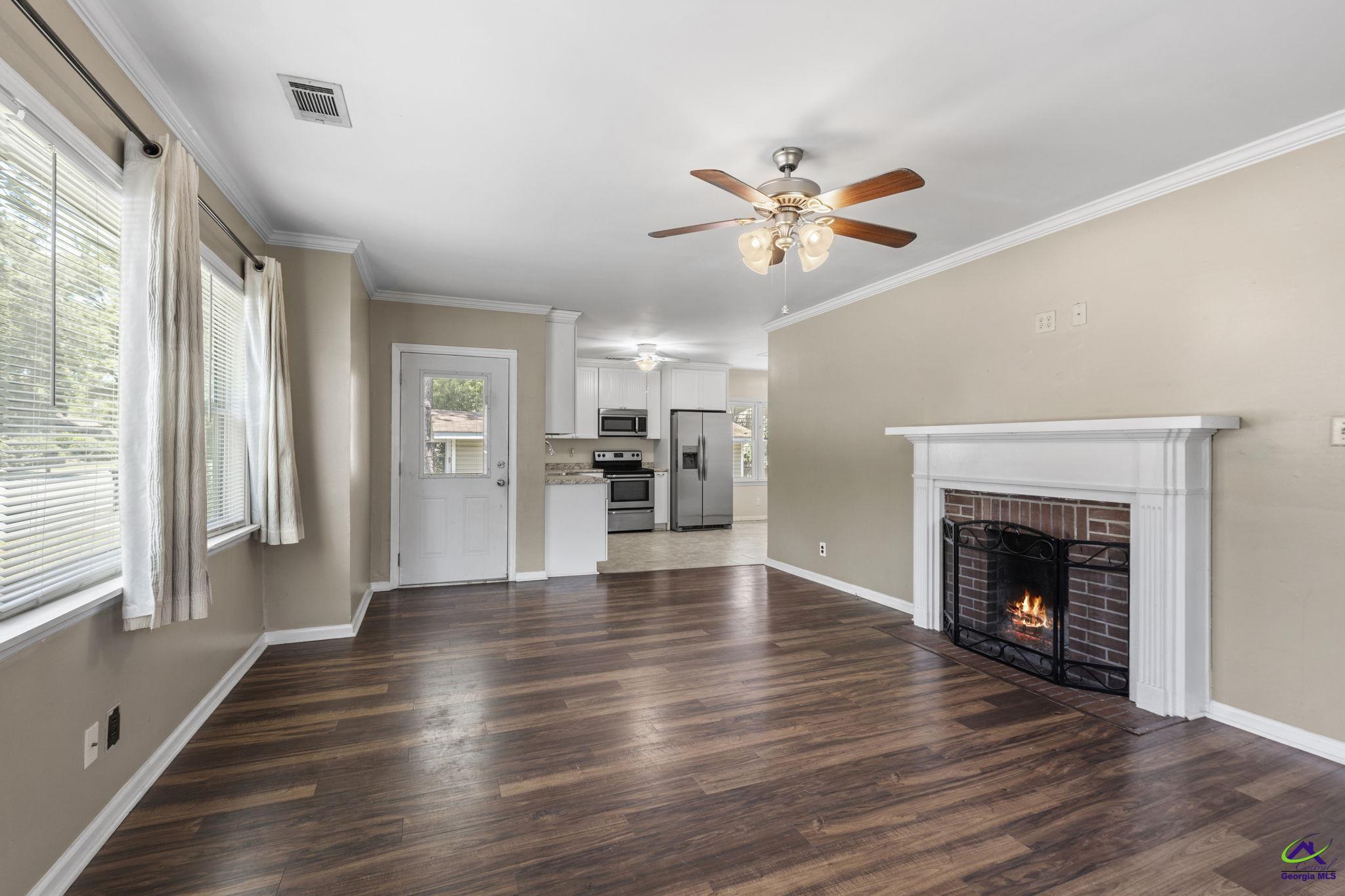 130 S Pleasant Hill Road
