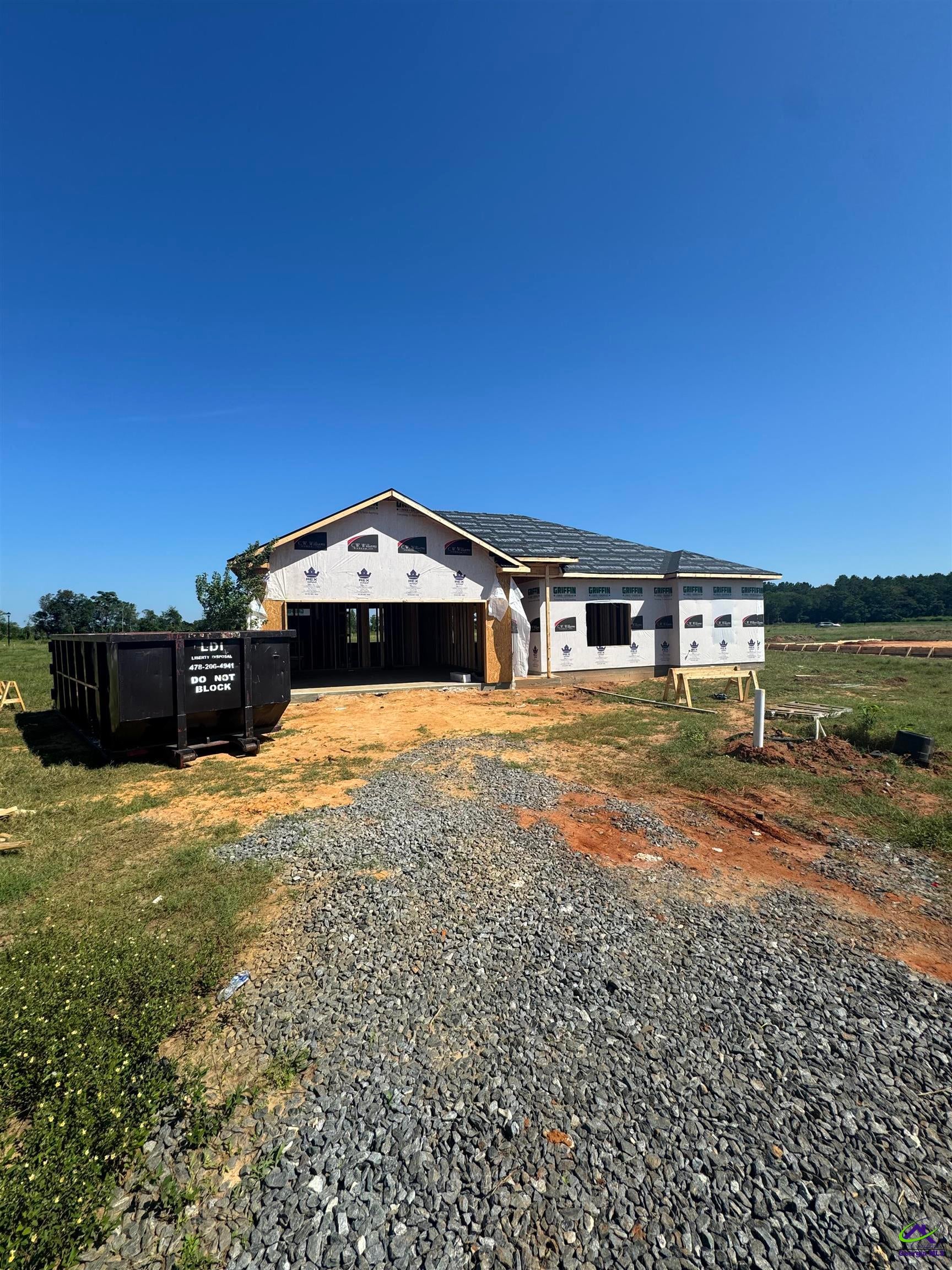 221 Farmland Circle