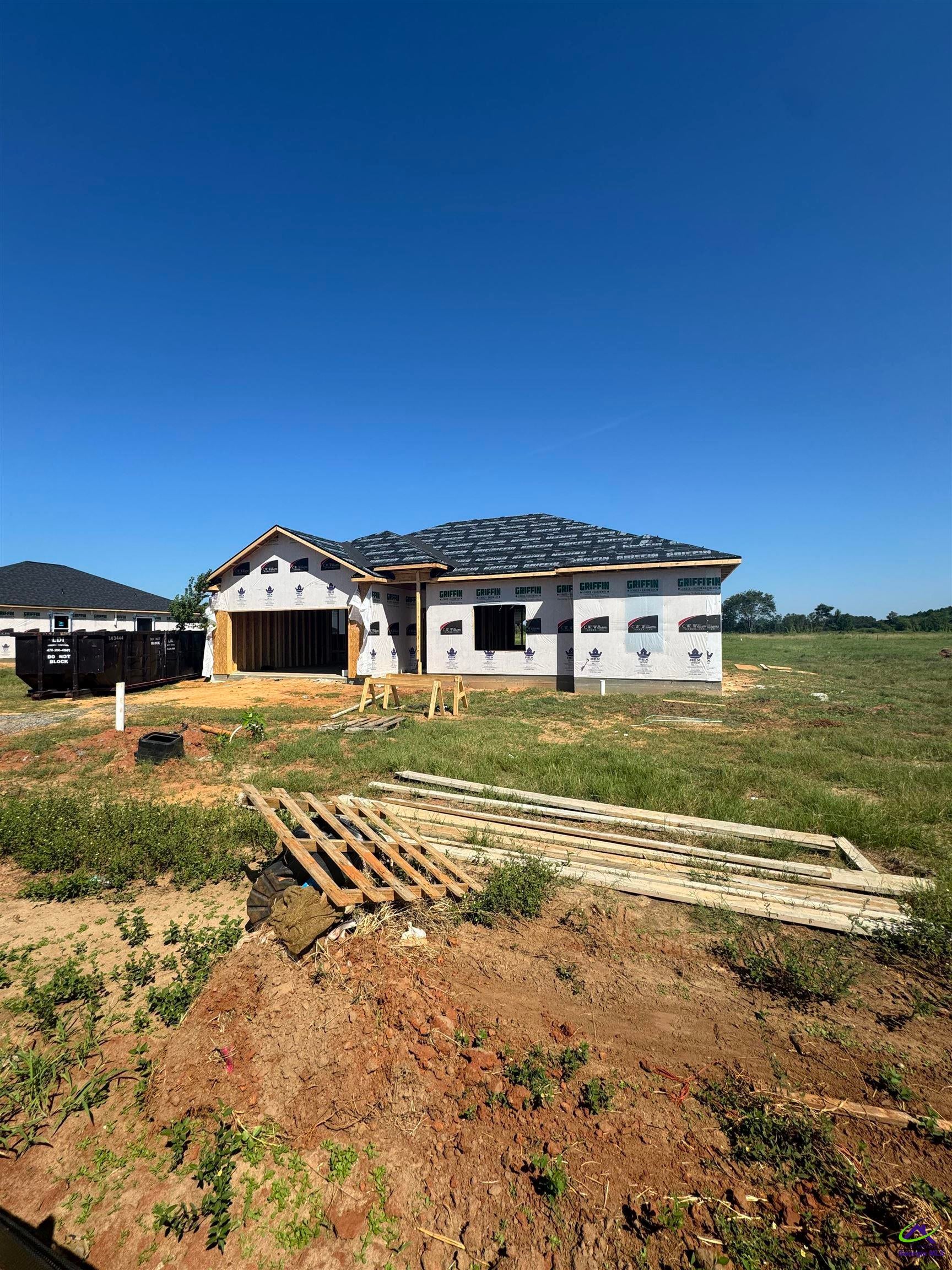 221 Farmland Circle