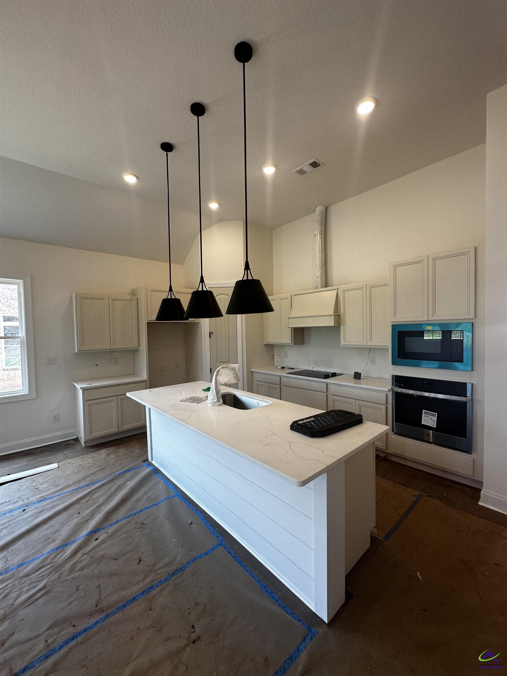 4 Pleasant Oak Drive