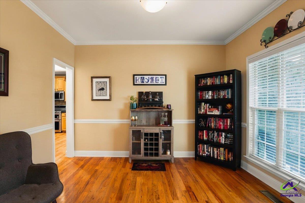 920 Huntcliffe Drive