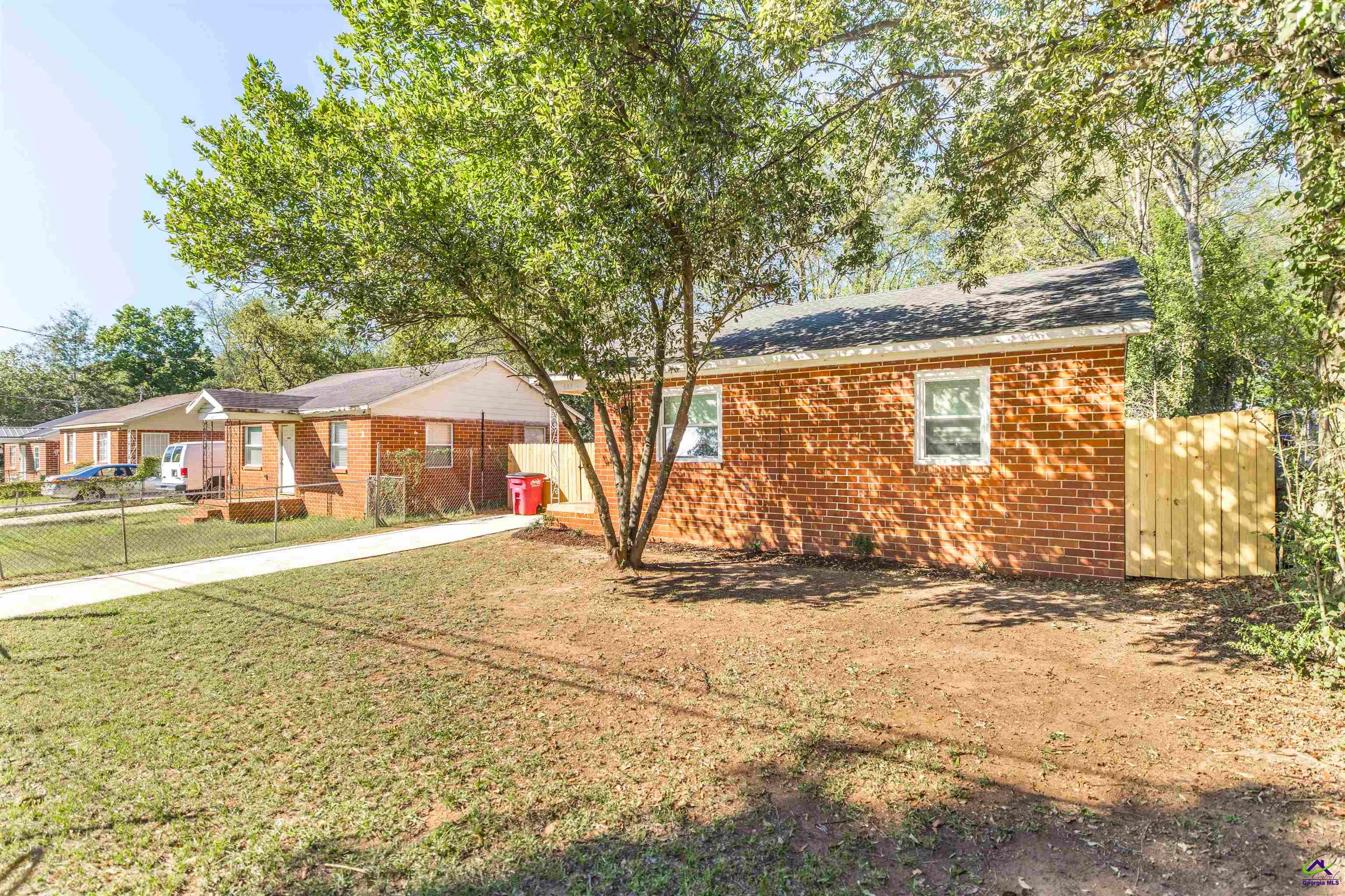 603 Shi Pl