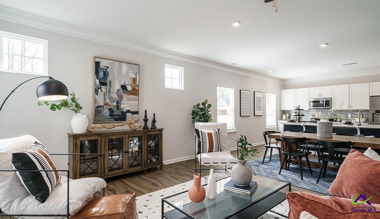 110 Antique Bend
