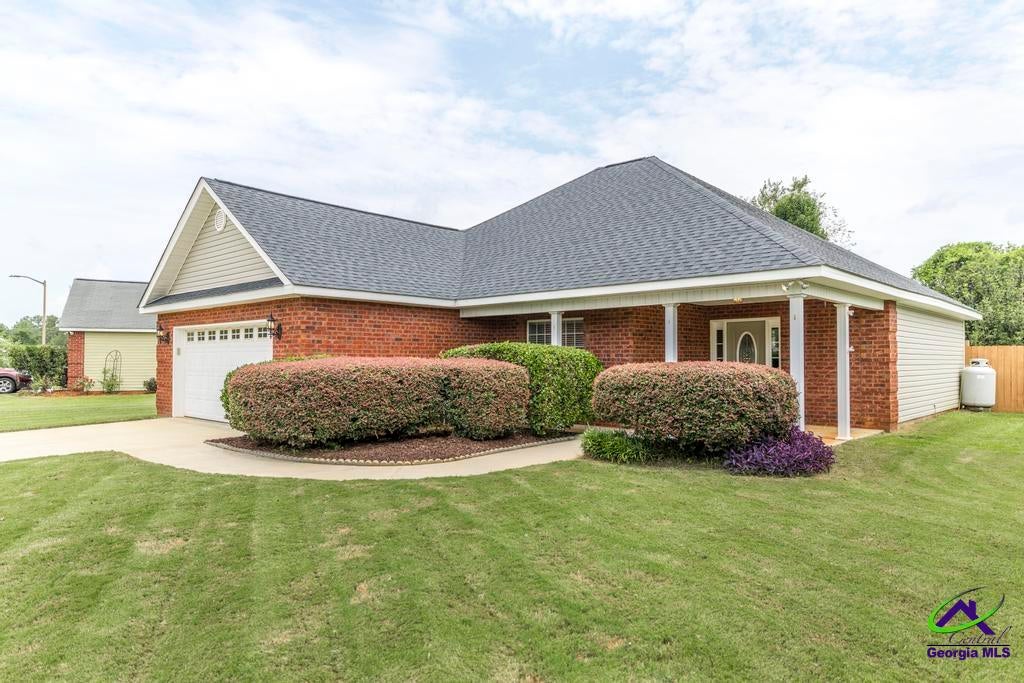 102 Ainsley Way