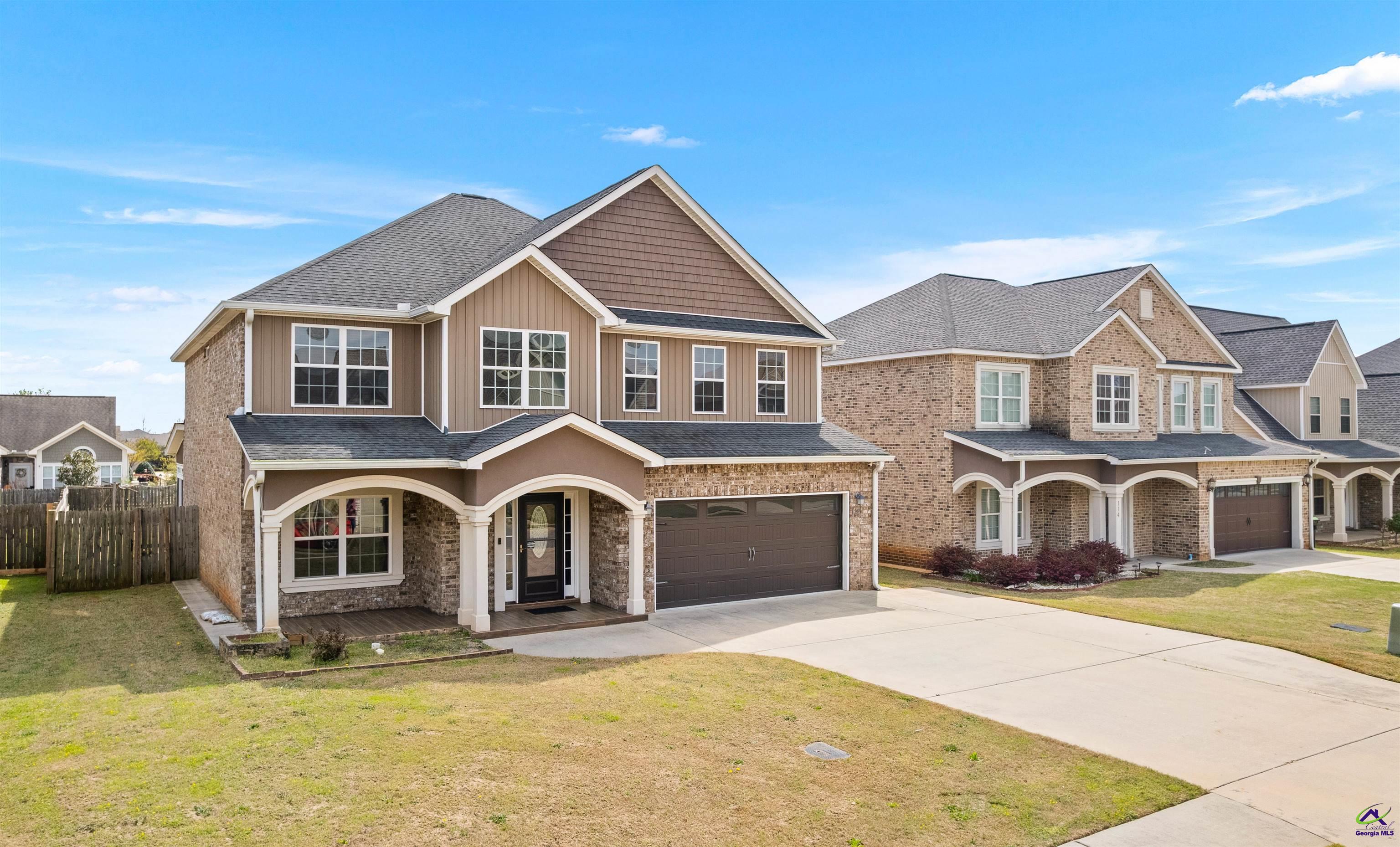 112 Legacy Ct