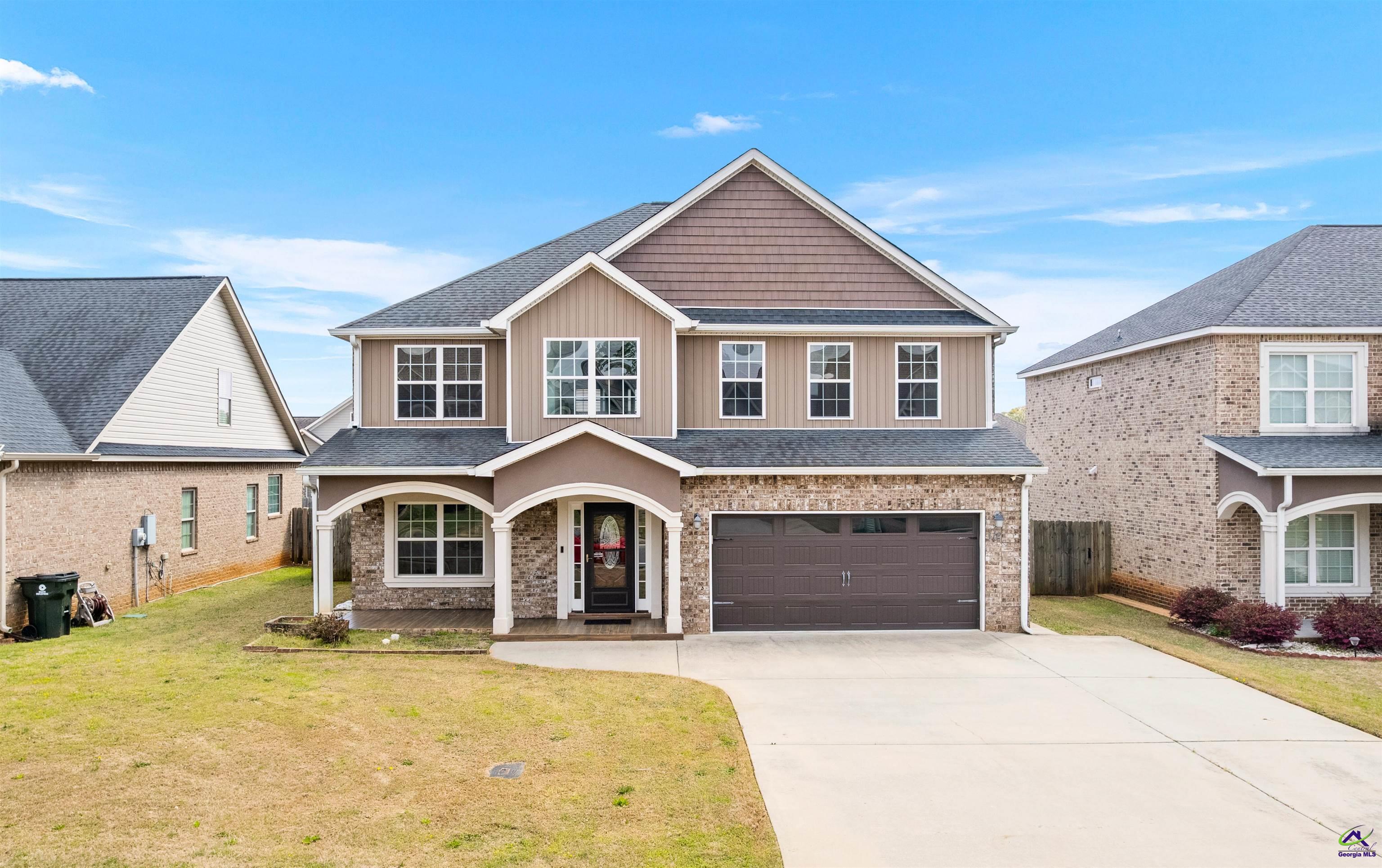 112 Legacy Ct