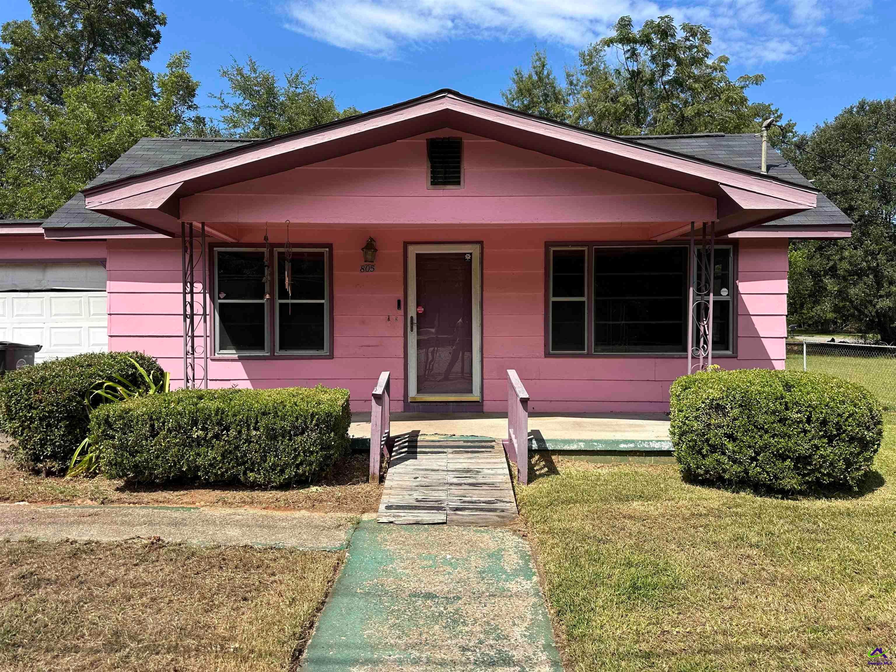 805 E Church Street