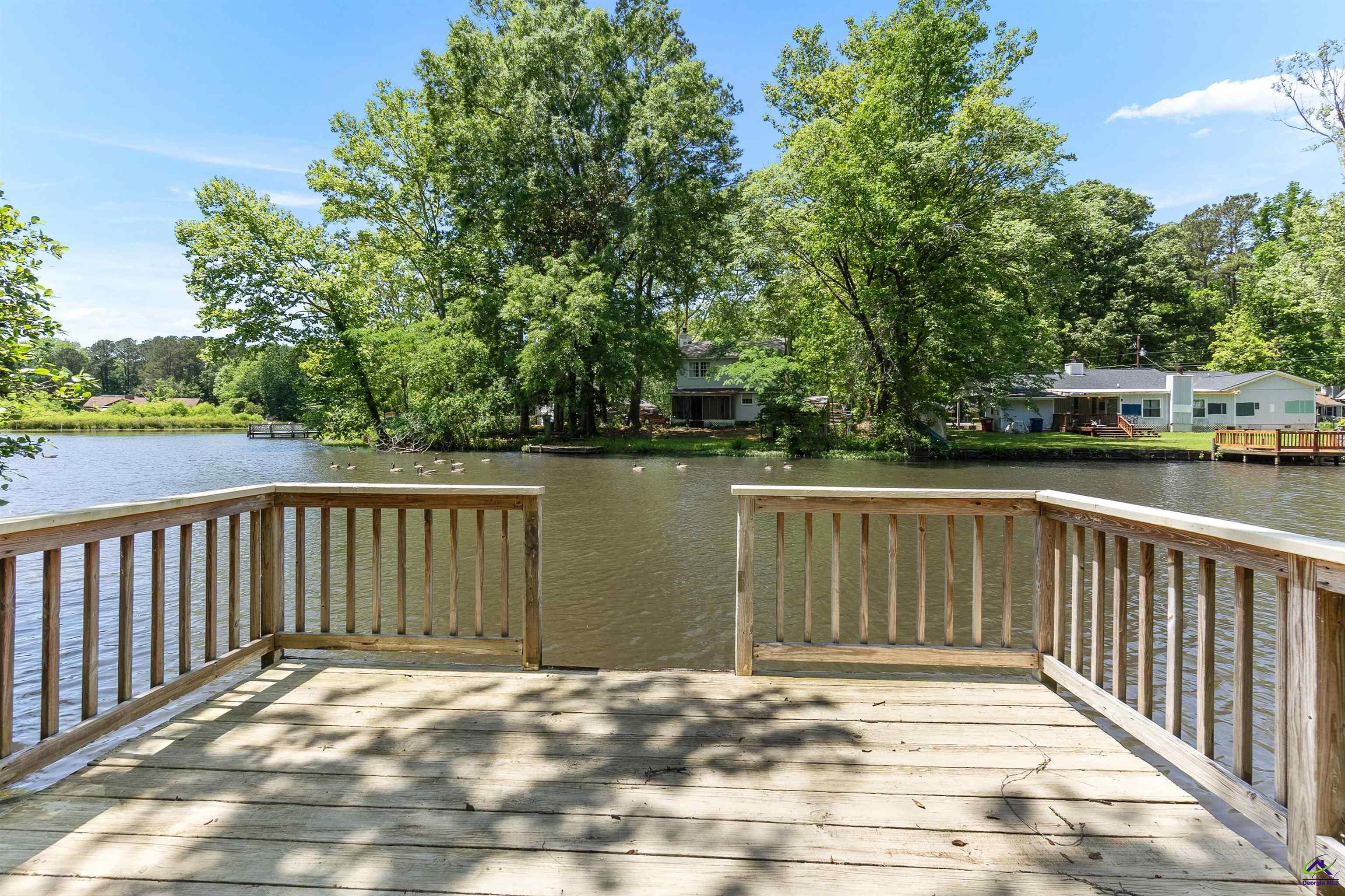 285 Edgewater Drive
