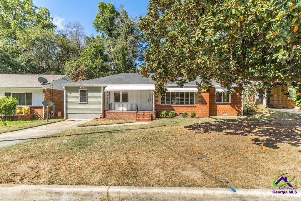 1157 Lamont Street