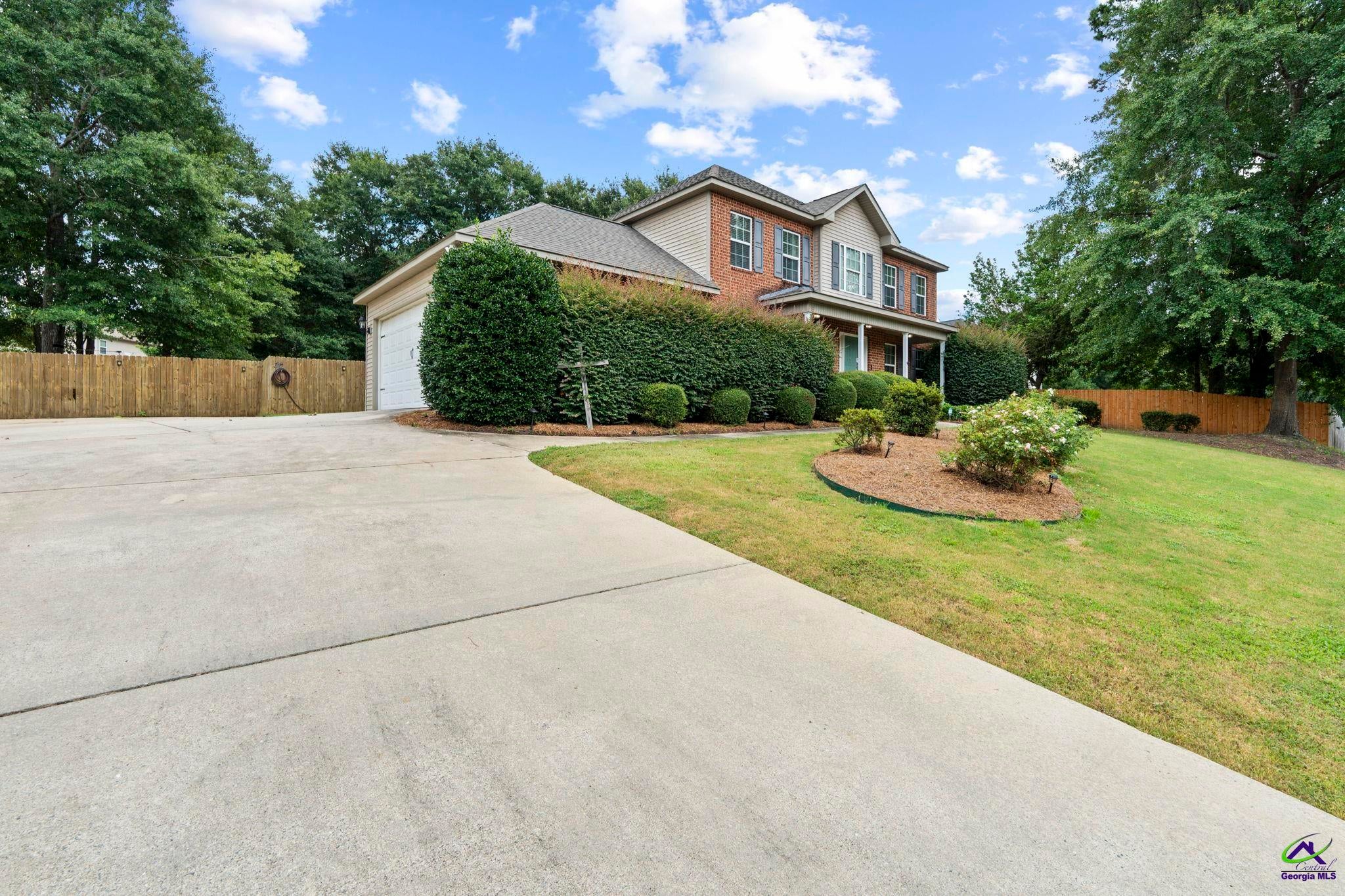 222 Olde Hickory Circle