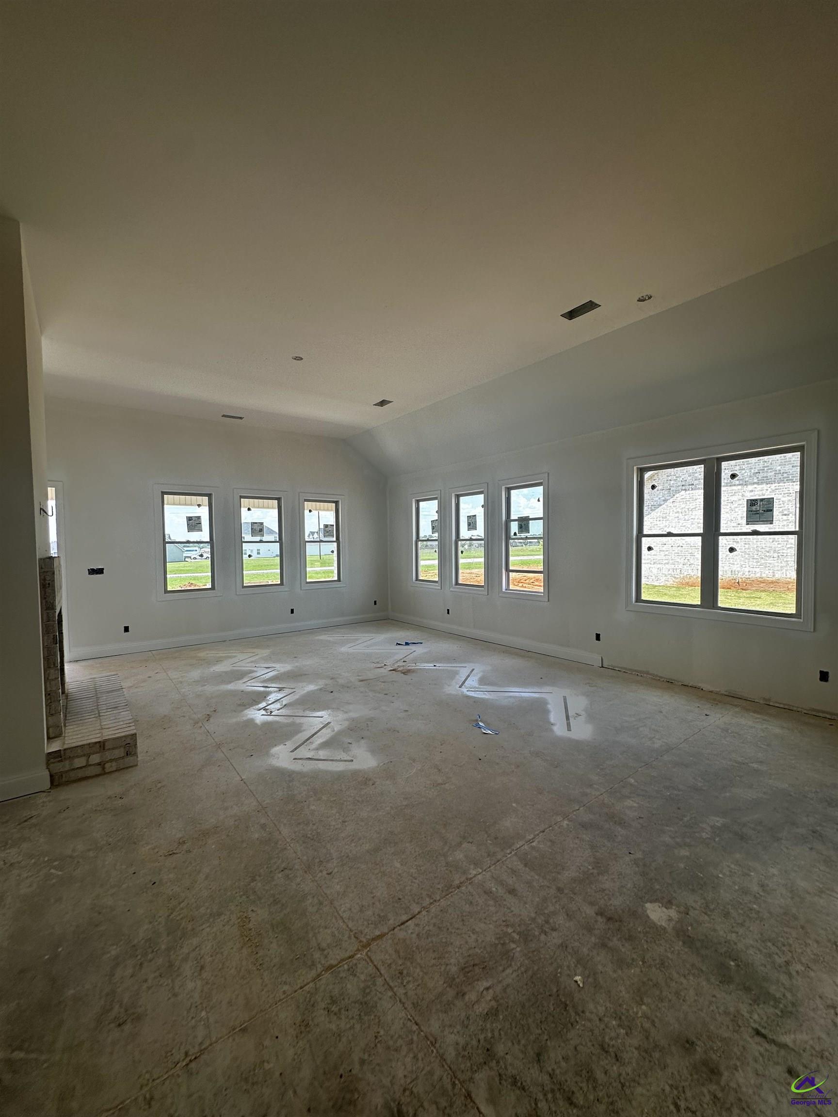 222 Farmland Circle