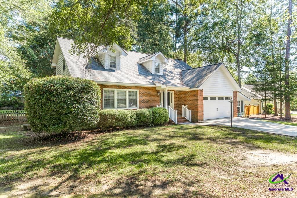 1003 Cherokee Road