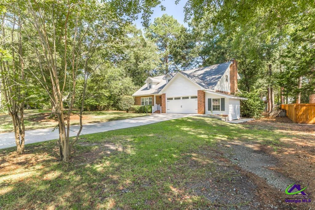 1003 Cherokee Road