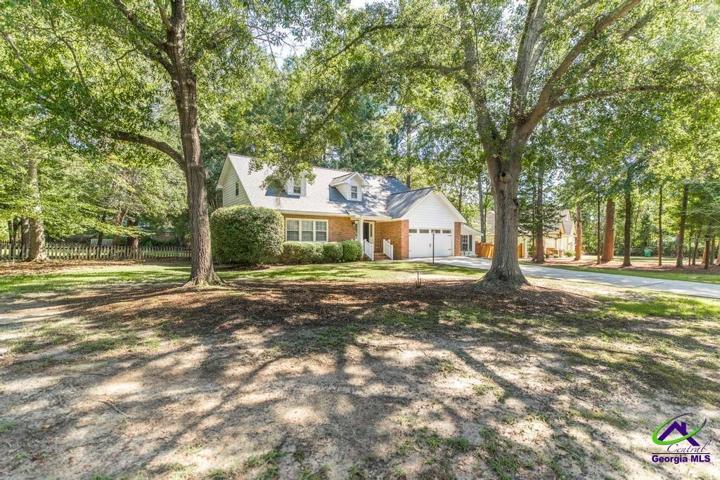 1003 Cherokee Road