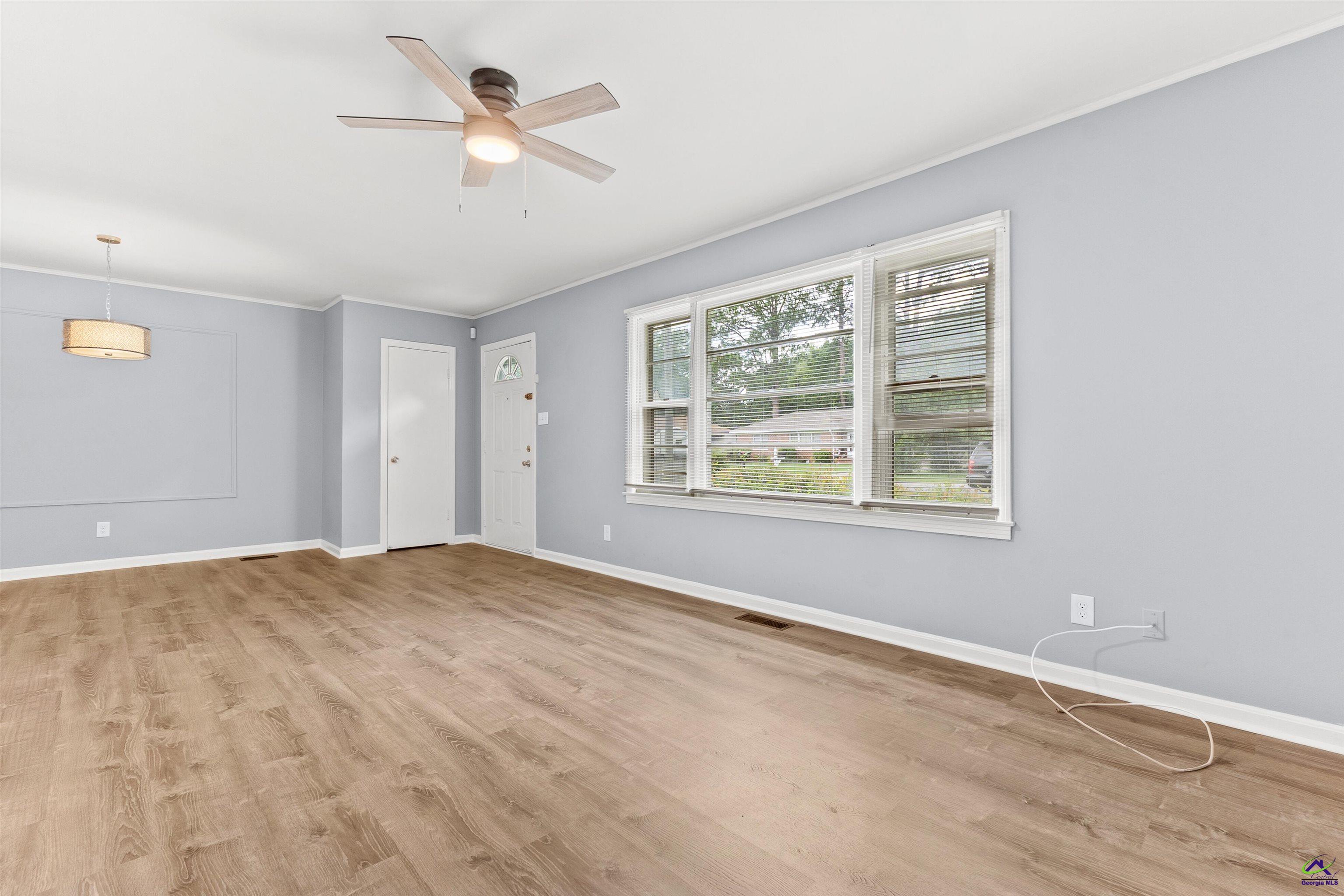 103 Woodlawn Avenue