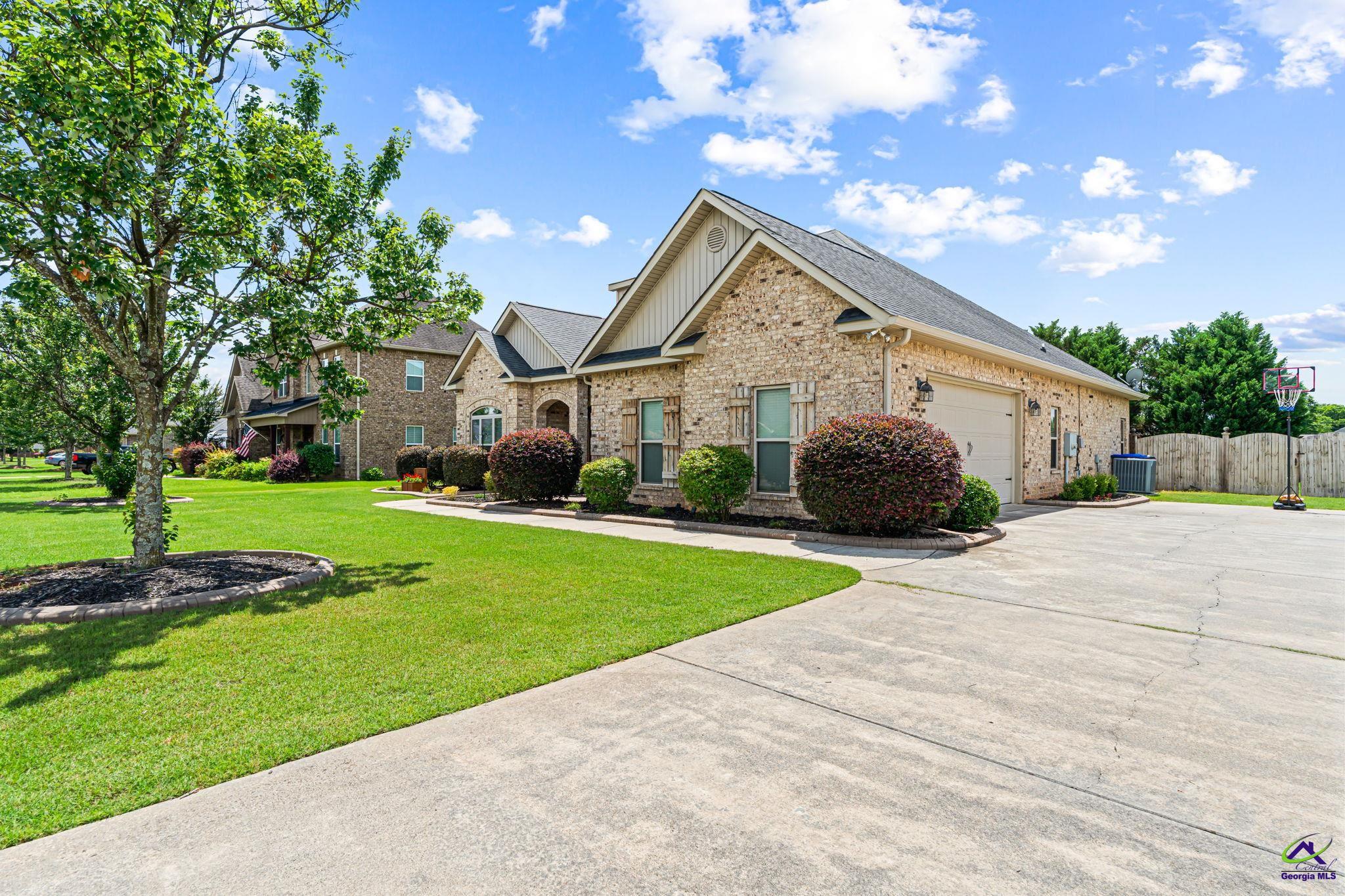 500 Rosewater Dr