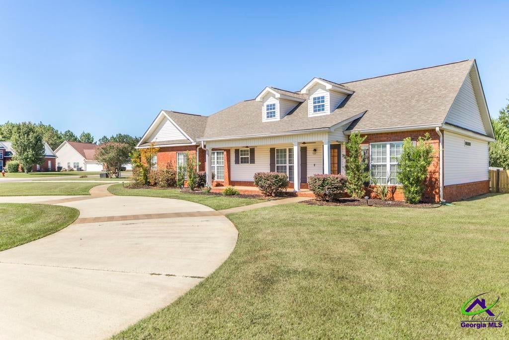256 Ellicott Dr