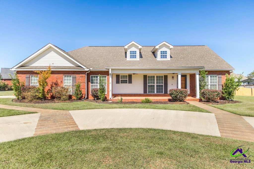 256 Ellicott Dr